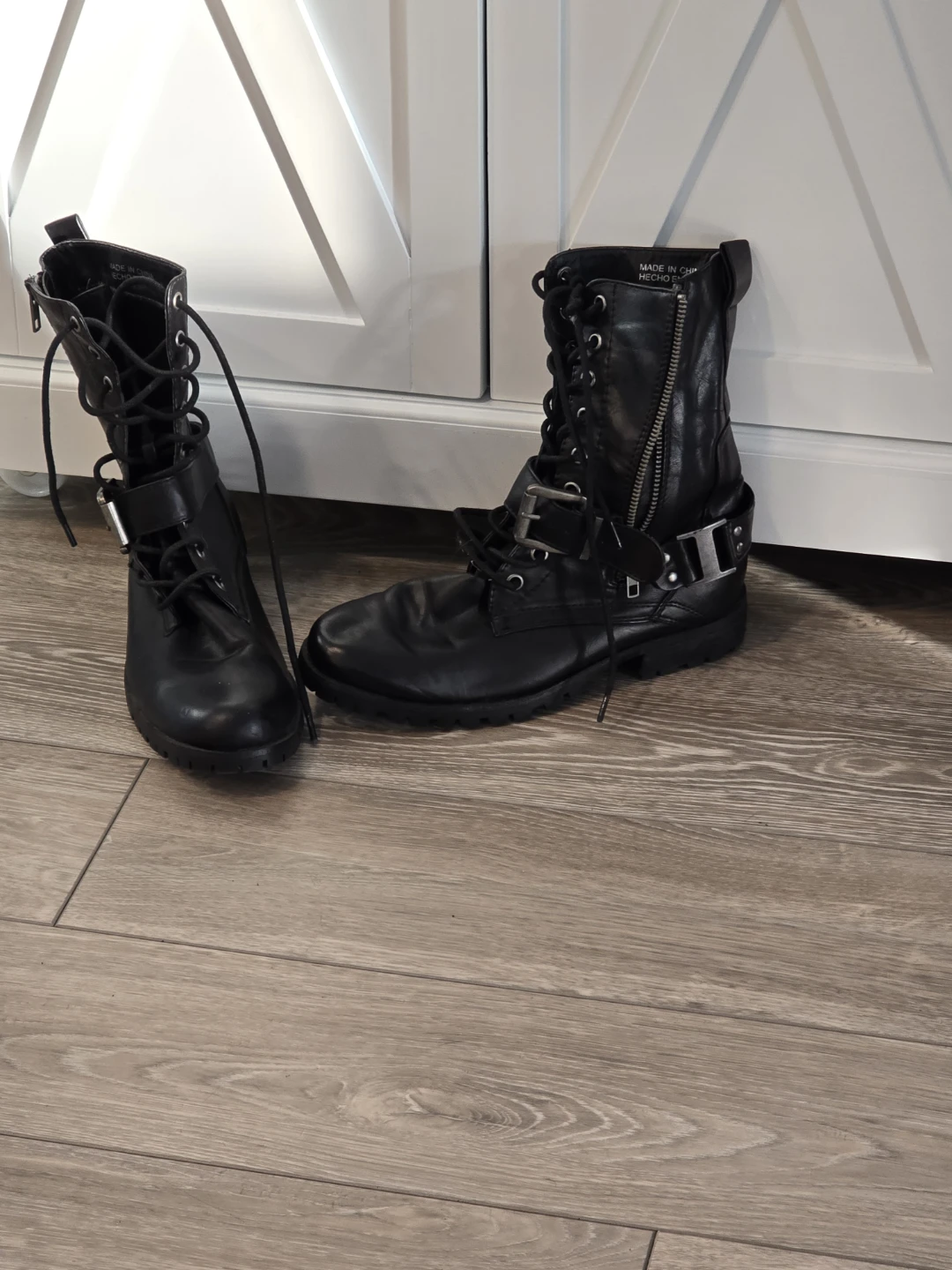 Black Lace-Up Buckle Combat Boots - photo 3