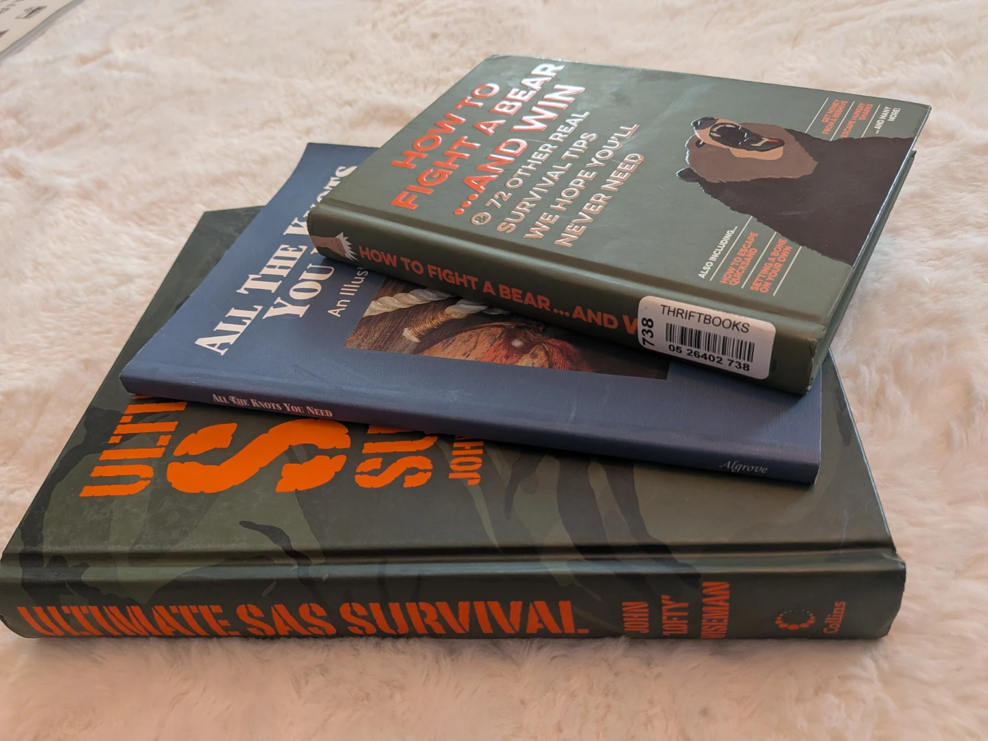 Bundle of 3 Survival & Knot Books - photo 2