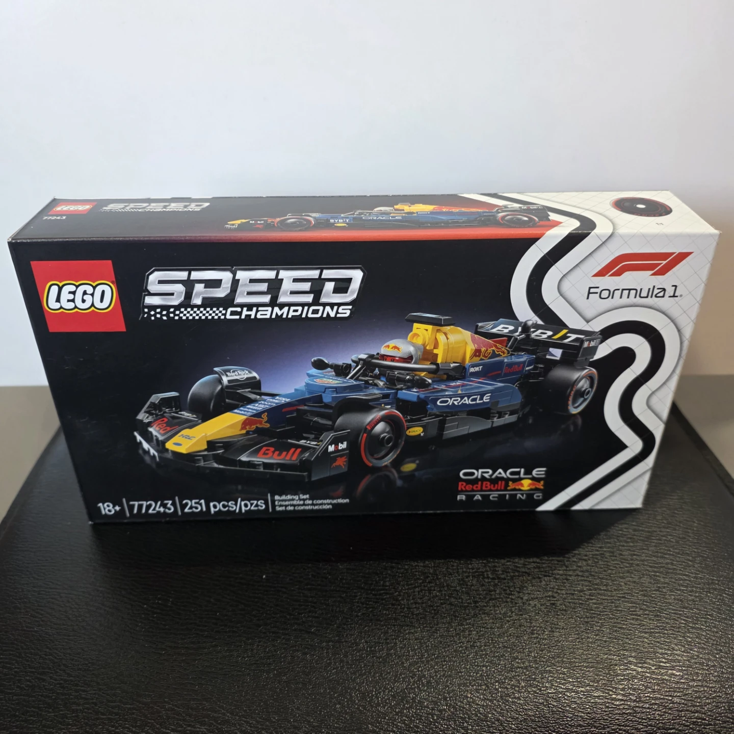 LEGO Speed Champions 77243 Red Bull Racing F1 Set *BRAND NEW*