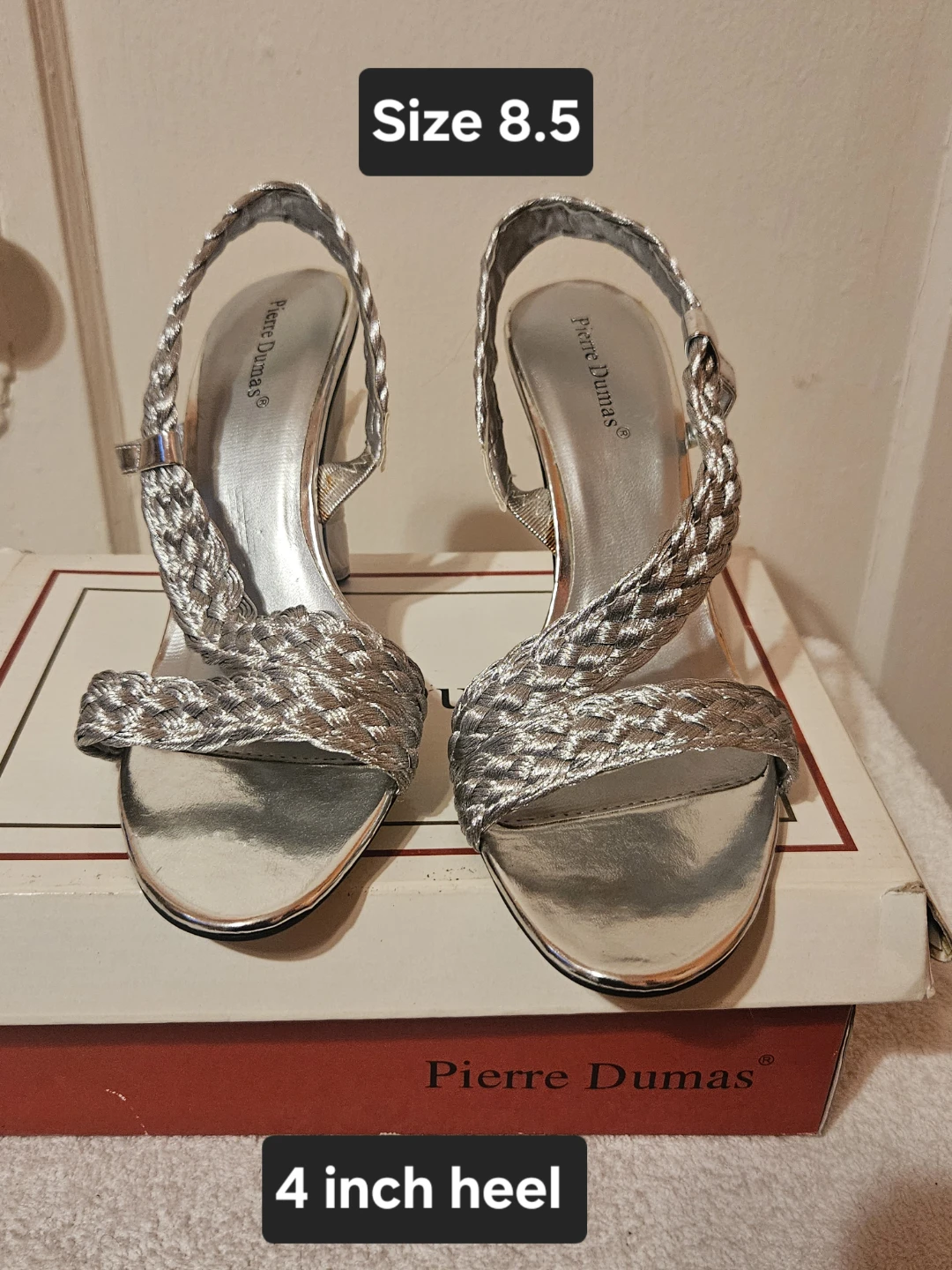 Women's high heel shoes