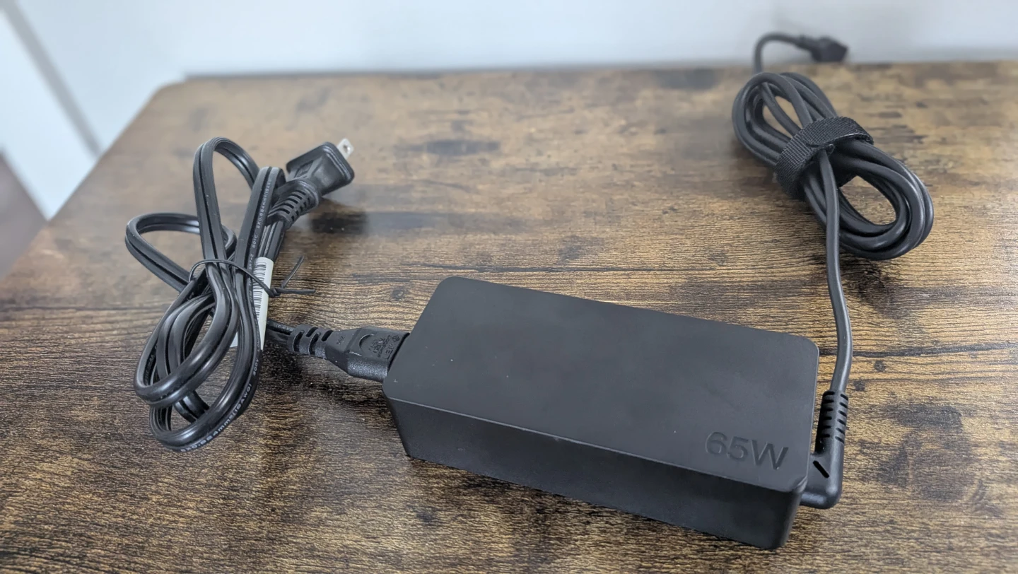Laptop Lenovo 65W AC Adapter Type C