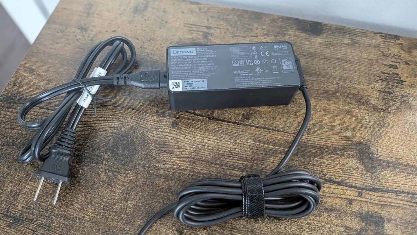 Laptop Lenovo 65W AC Adapter Type C - photo 2