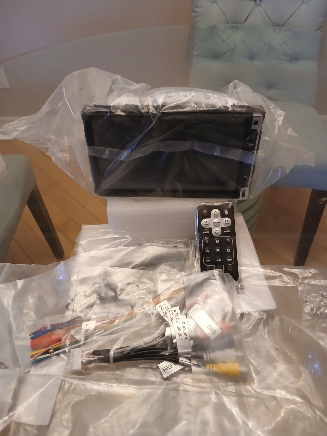 Dual 7" Double DIN Car Stereo with Apple CarPlay