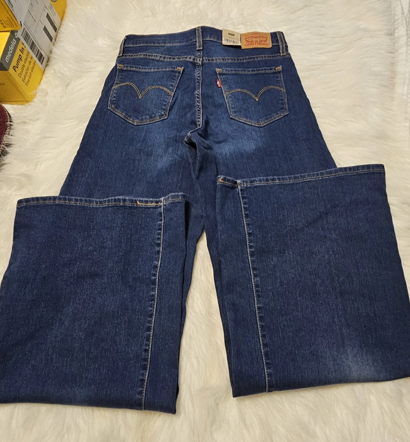 Levi's Women's 318 Shaping Wide Leg - photo 2