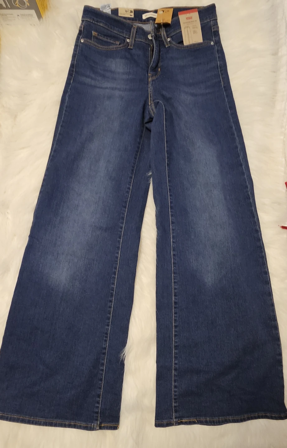 Levi's Women's 318 Shaping Wide Leg - photo 3