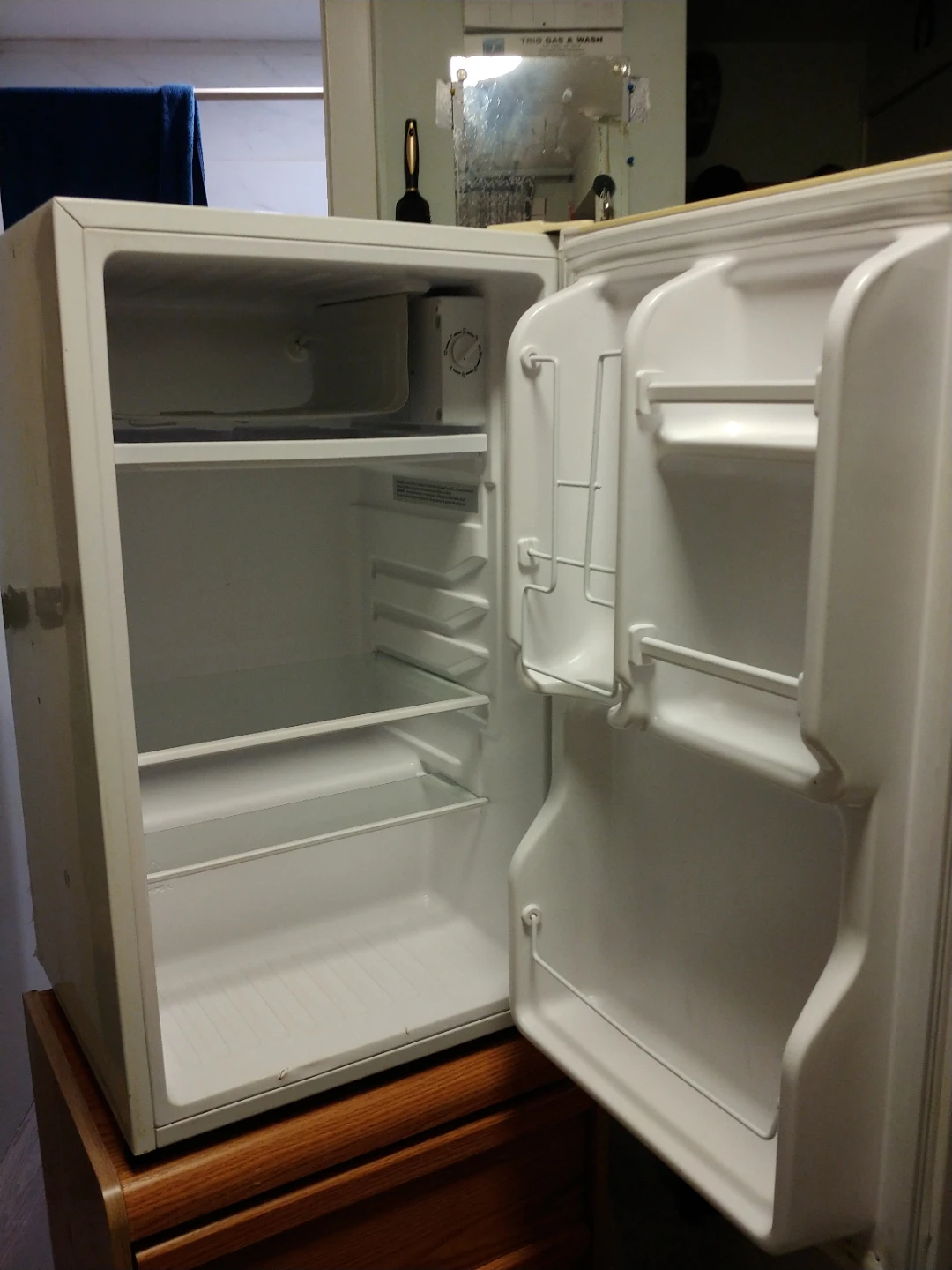 Magic chef Mini fridge