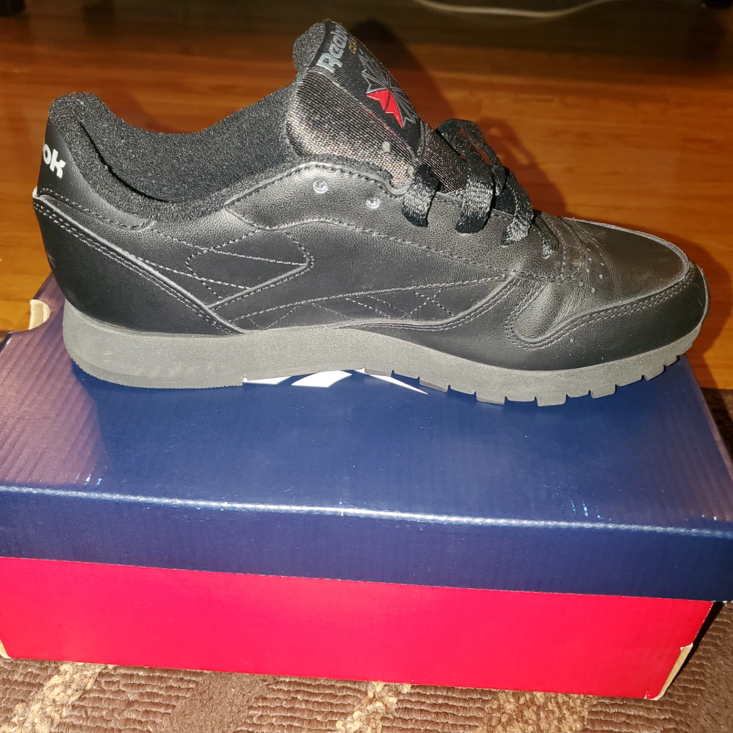 Women's Black Reebok Classic Leather Shoes - photo 2
