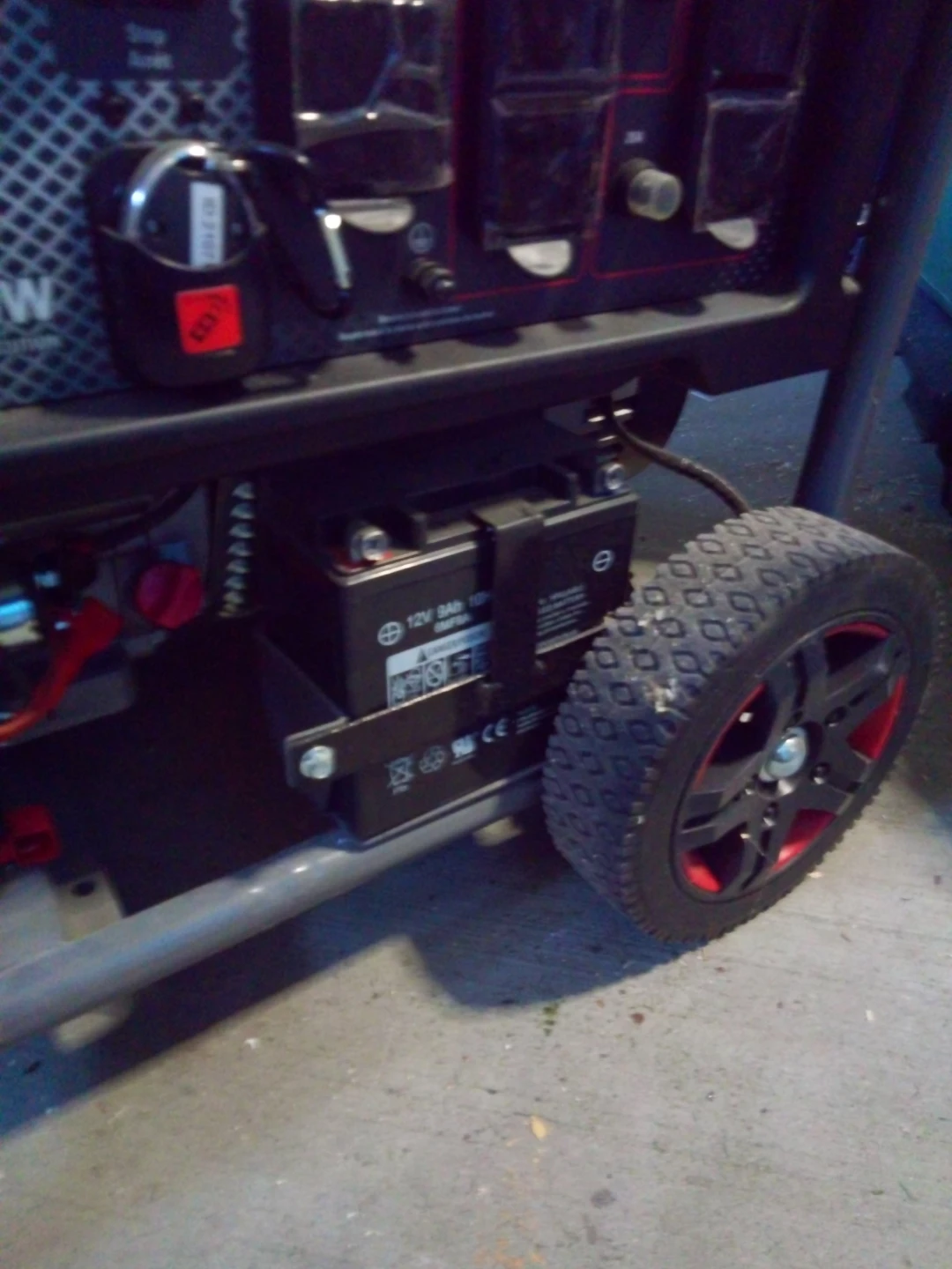 Benchmark 6,250W/5,000W Portable Generator with Electric Start - photo 3
