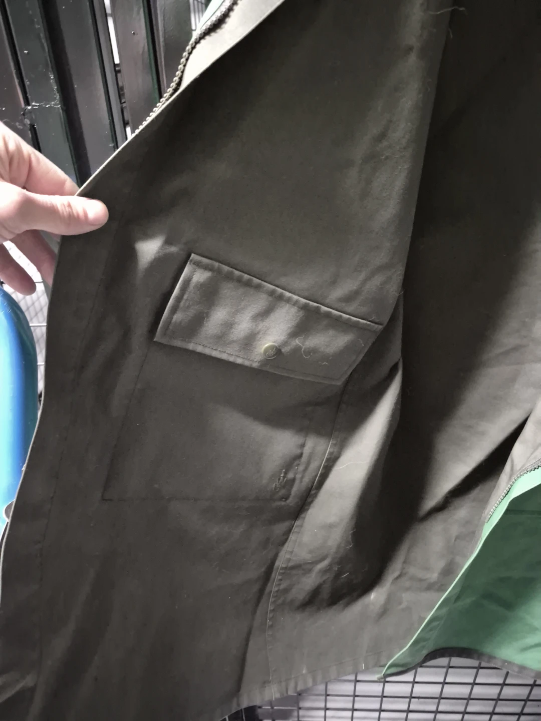 Uniqlo JW Anderson Green Hooded Raincoat - photo 5