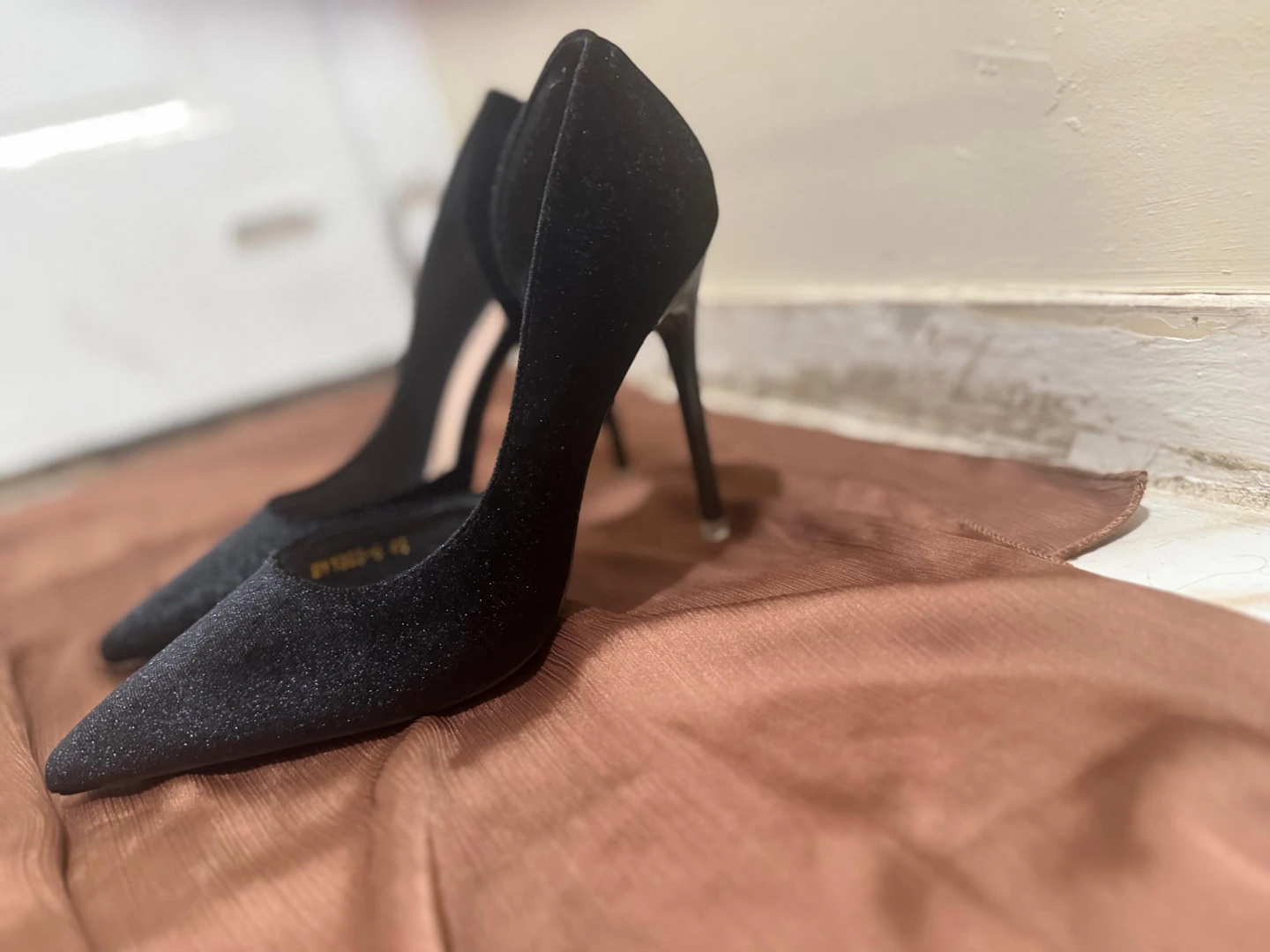 Women's black High Heels (Size-EU40).