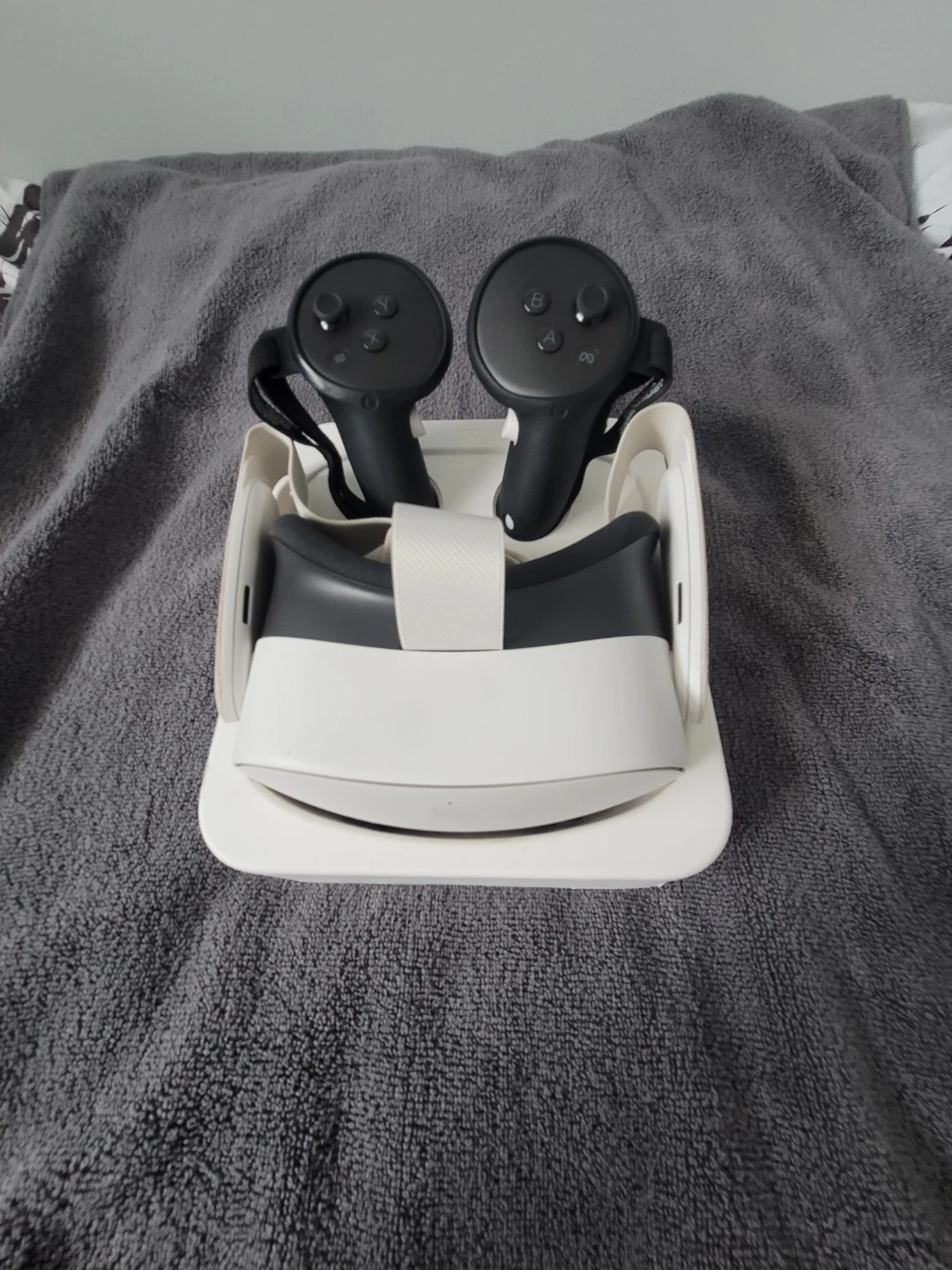 Meta Quest 3s 256GB VR Headset with Controllers