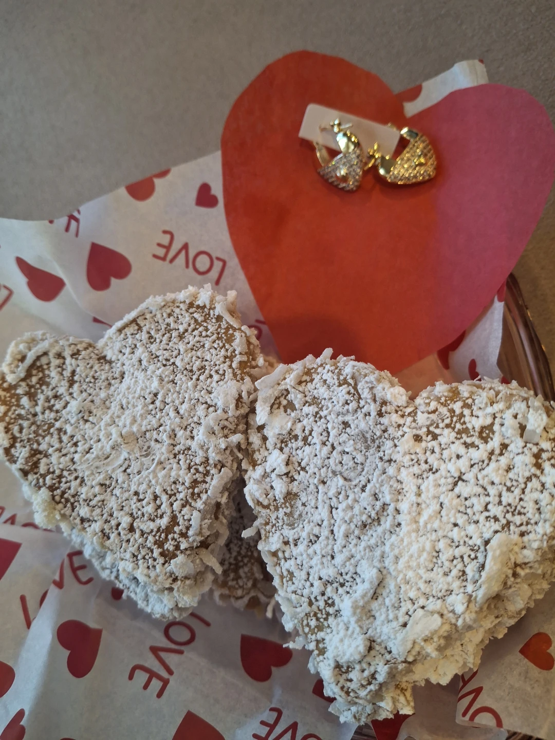 Heart Shaped Cookies with Jewelry - photo 3