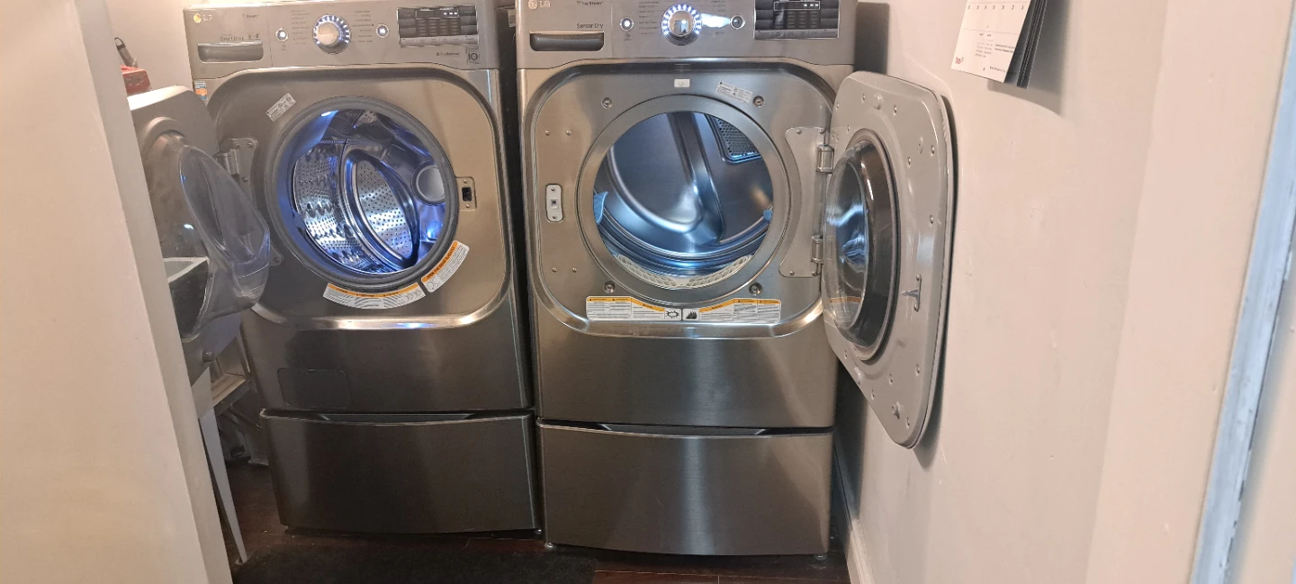 LG Front Load Washer and Dryer Set - photo 3