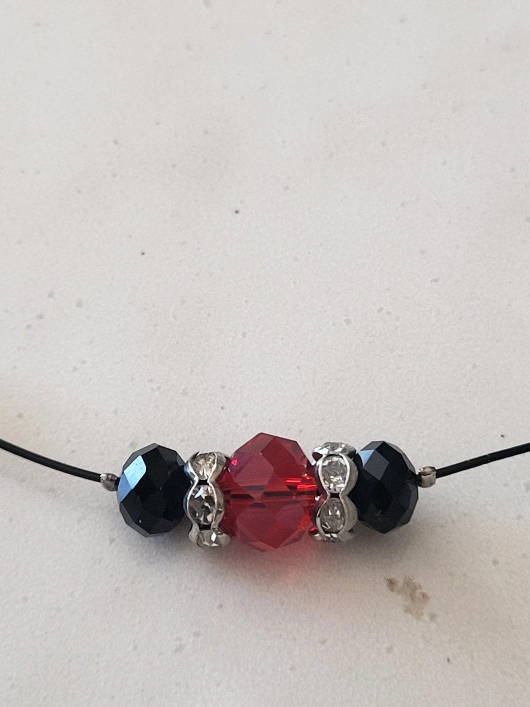 Black and Red Beaded Necklace - photo 3