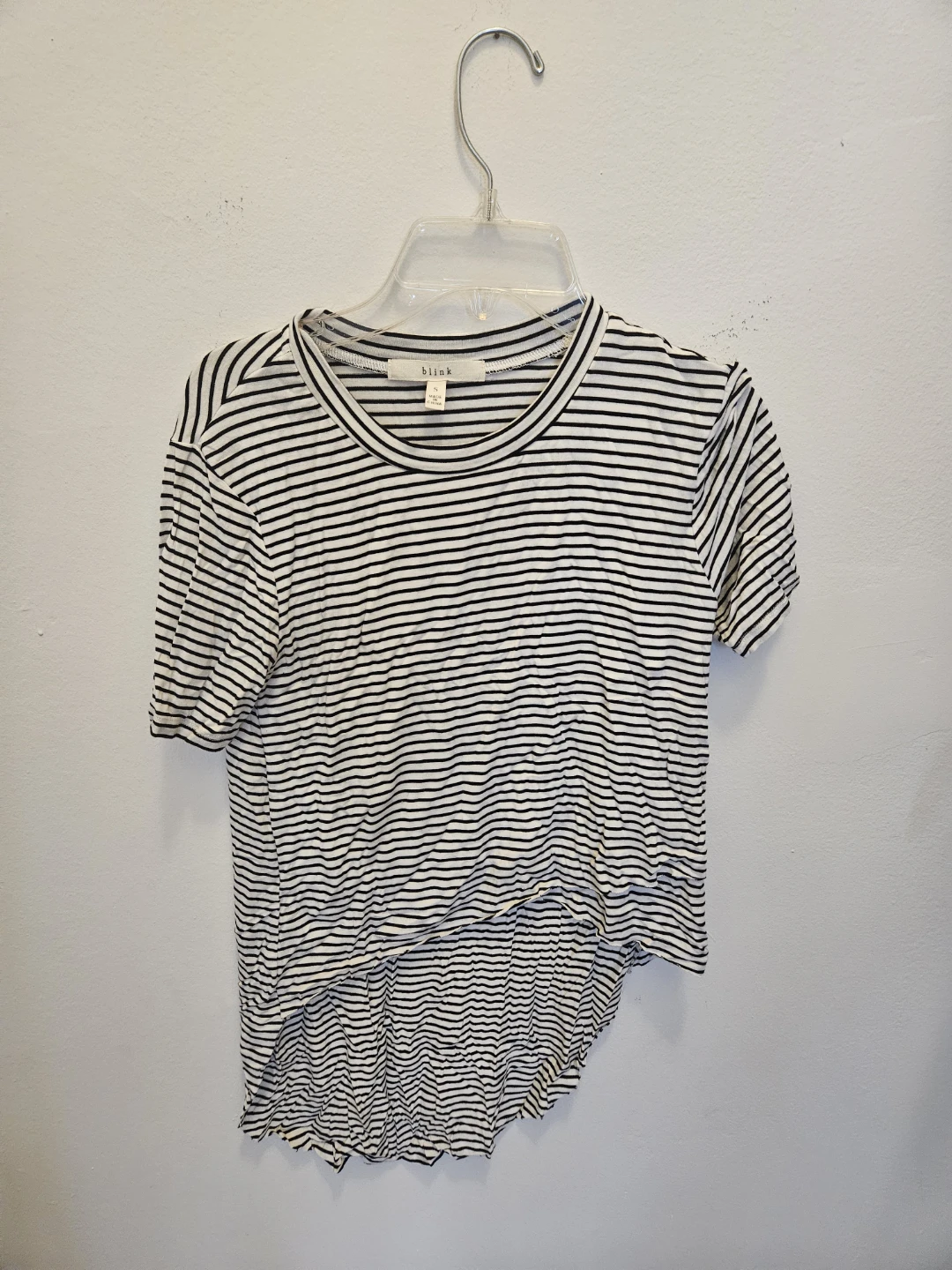 Black and white striped shirt 🏆