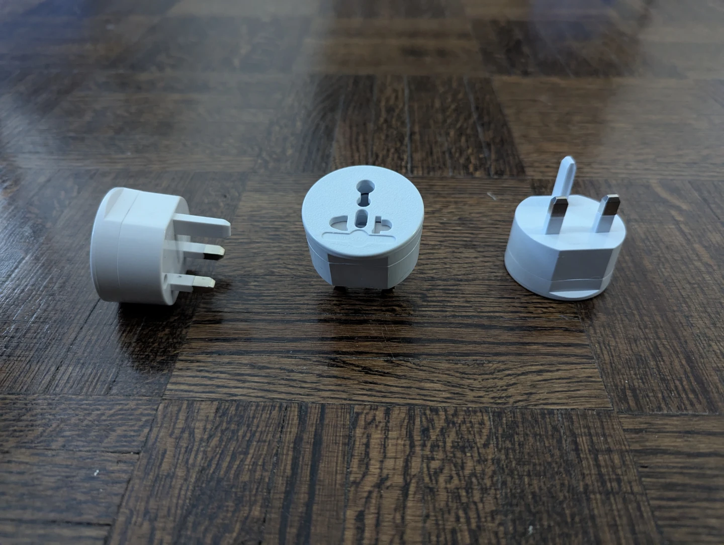 2 Travel Adapters for Europe (EU)/UK - photo 2