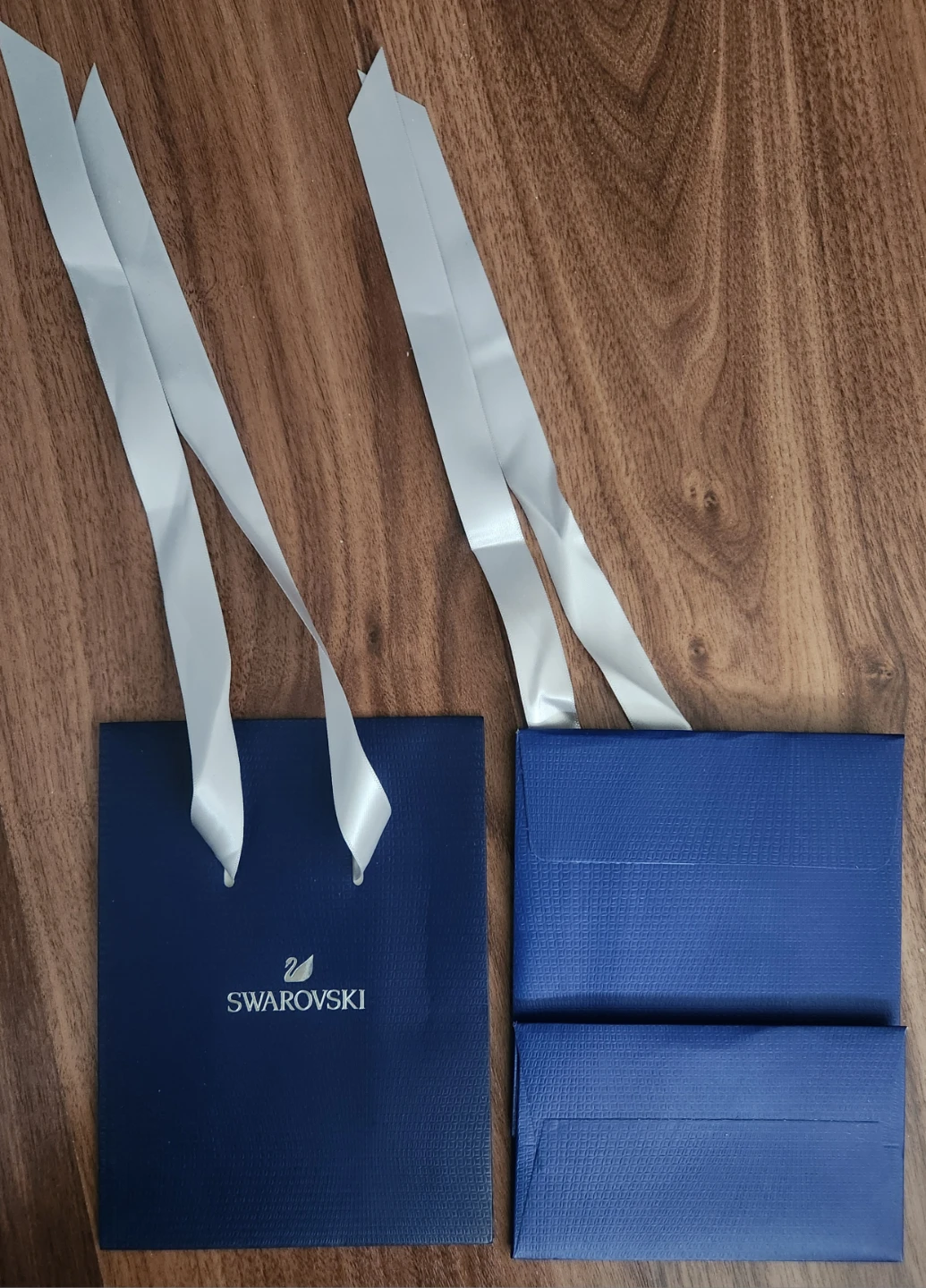 Swarovski Gift Bags with Ribbons– 11 pcs (2 sizes) - photo 3