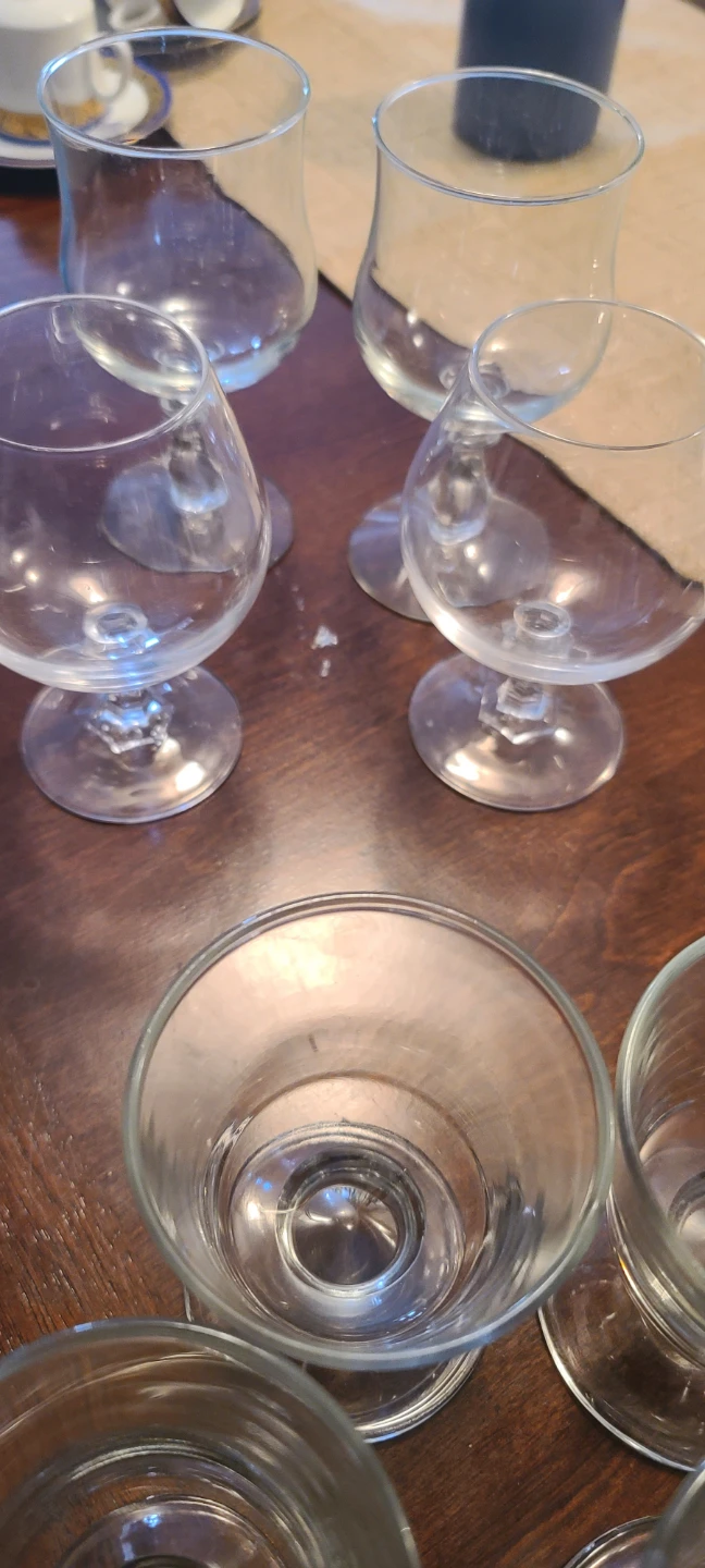 Set of 8 Assorted Glassware - photo 3