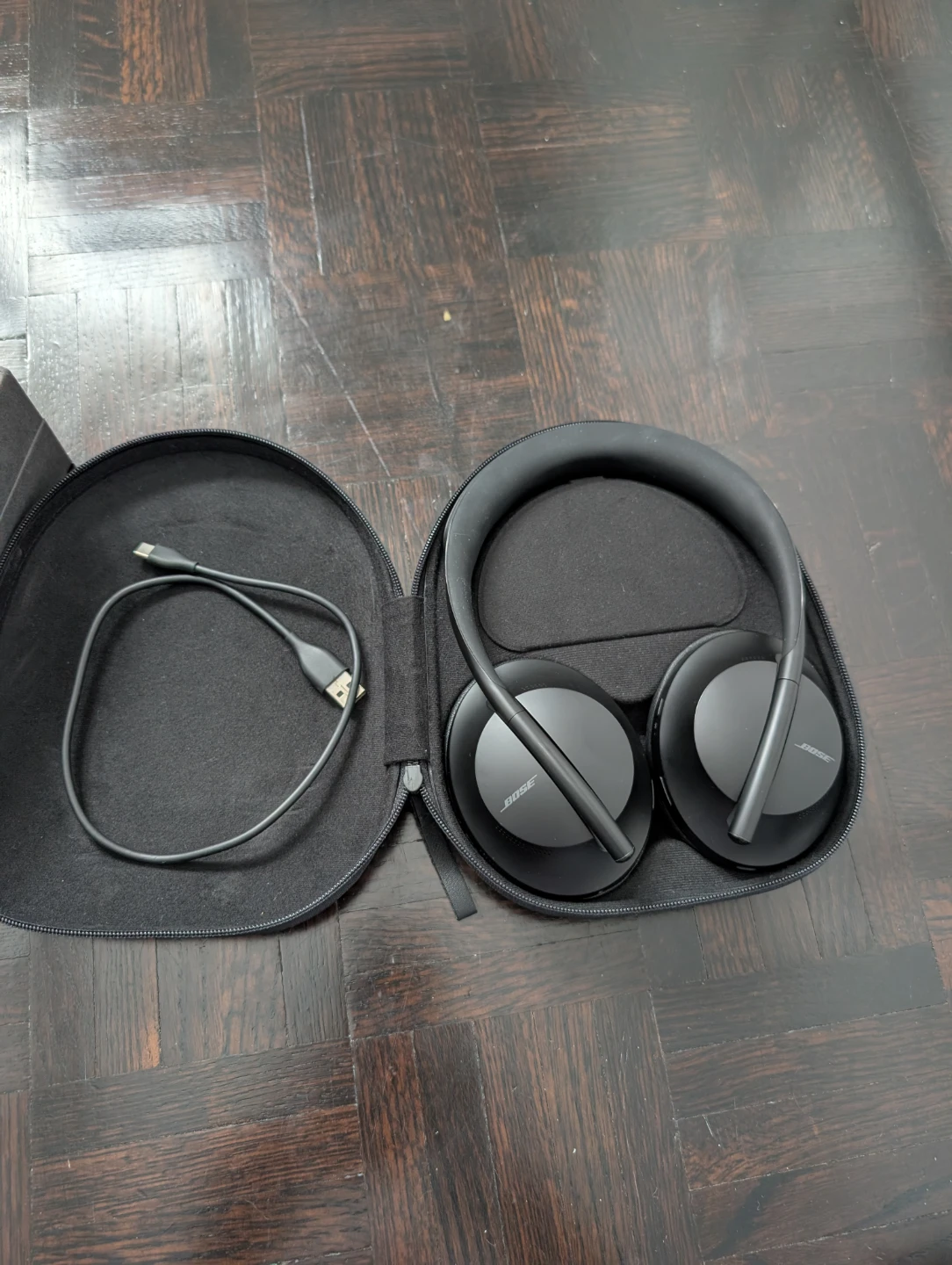 Bose Noise Cancelling Headphones 700 - photo 3