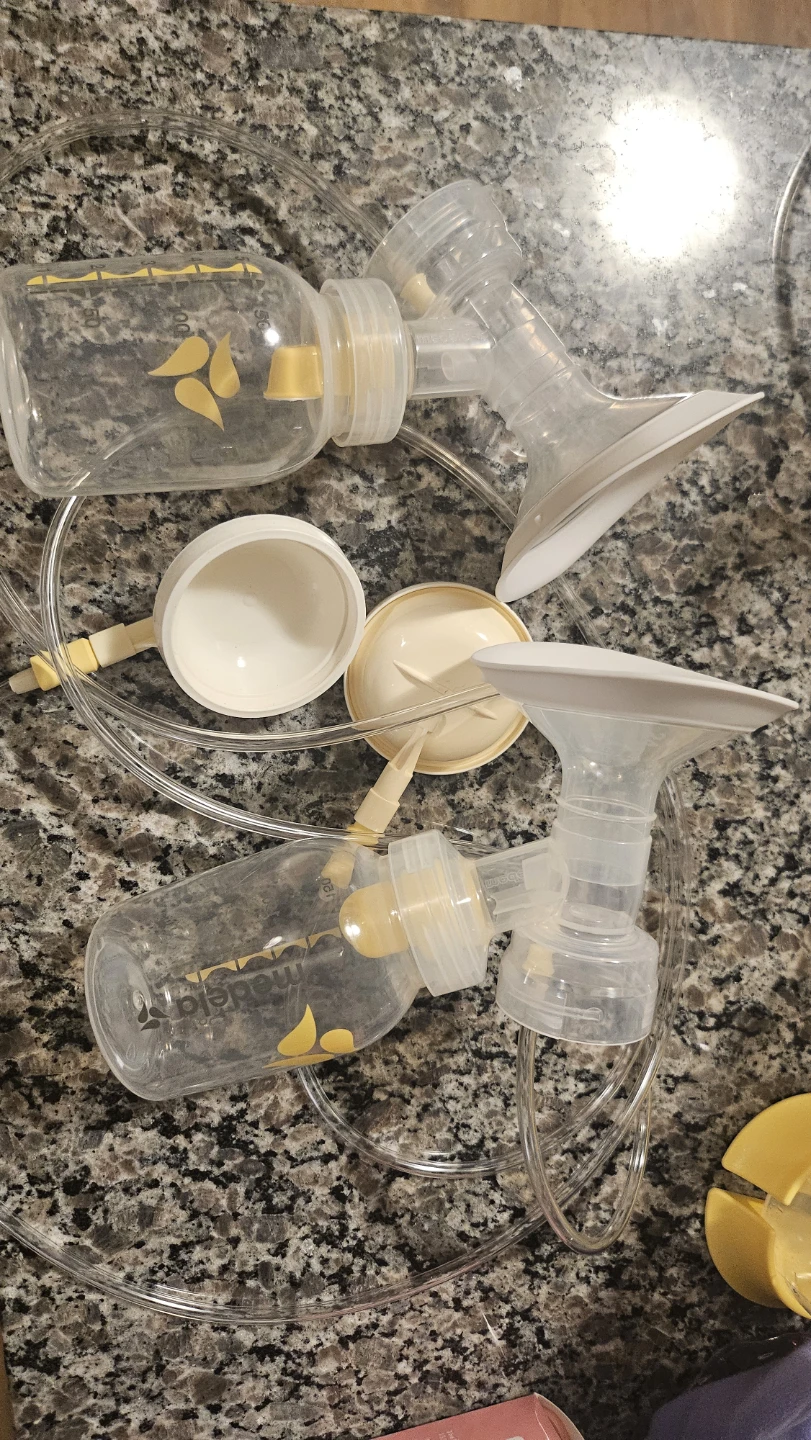 Medela & Momcozy Breast Pump Parts & Accessories - photo 4