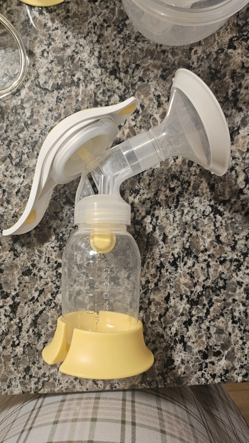 Medela & Momcozy Breast Pump Parts & Accessories - photo 5