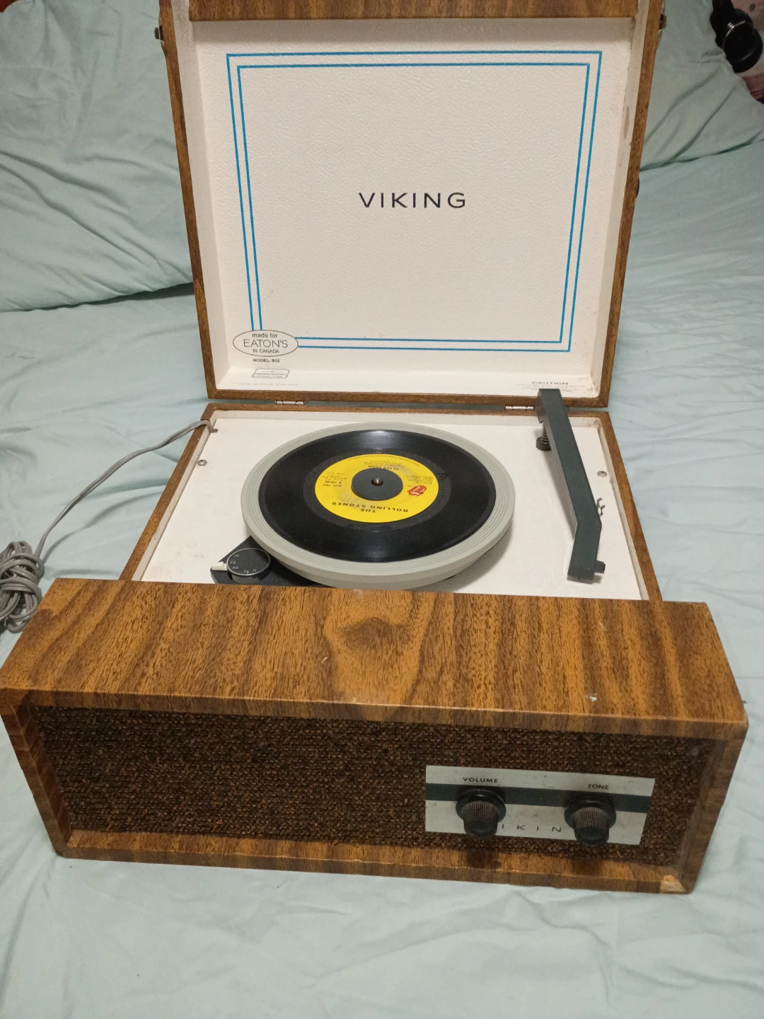 Viking Portable Record Player Turntable