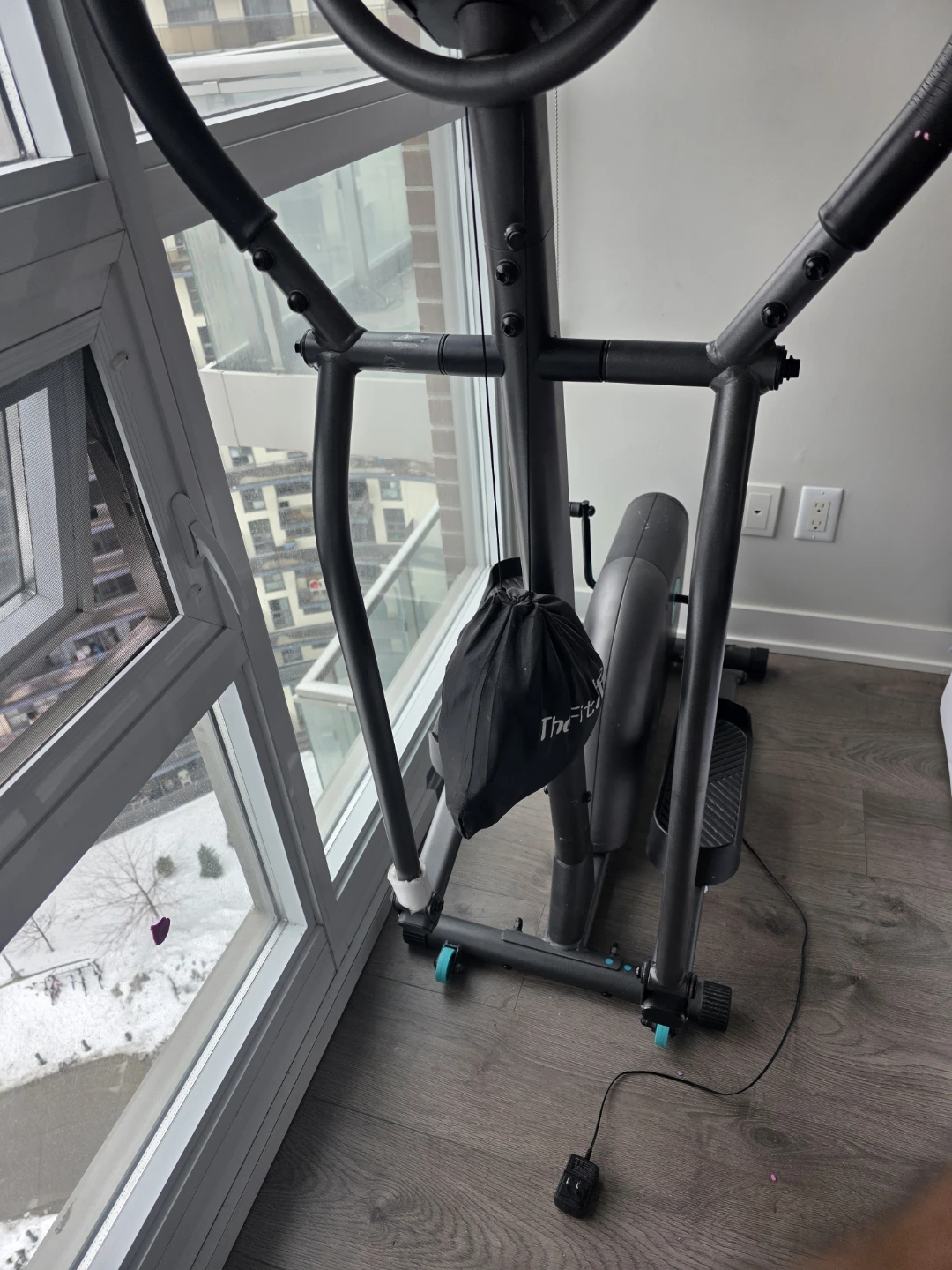 EL 120 Elliptical Cross Trainer - Compact & Easy to Use - photo 3