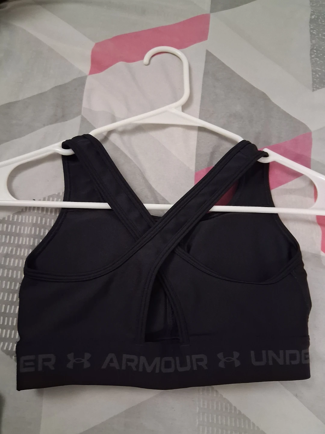 Under Armour Black Compression Sports Bra S/P - photo 2