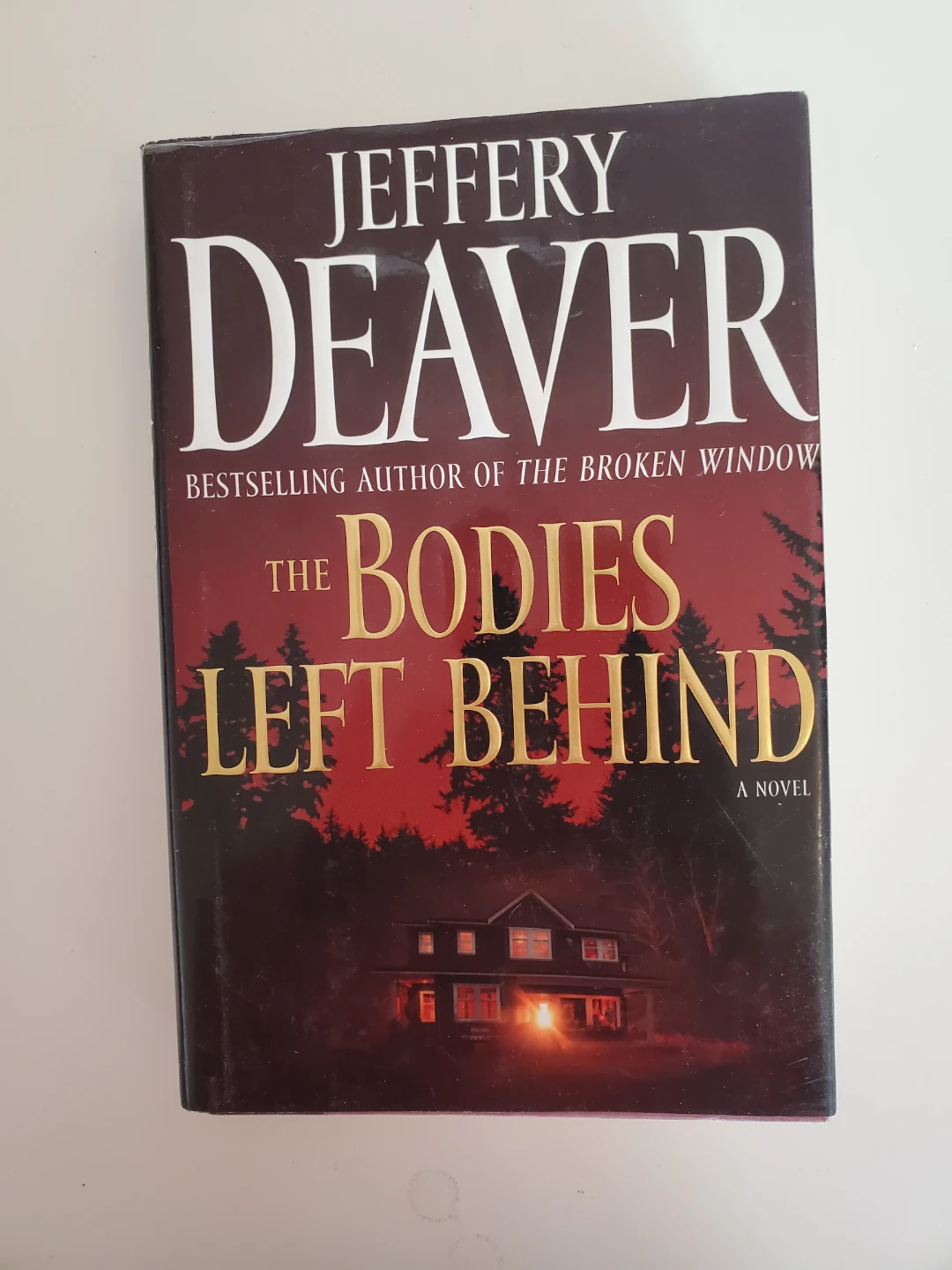 Hardcover * THE BODIES LEFT BEHIND* -Jeffery Deaver