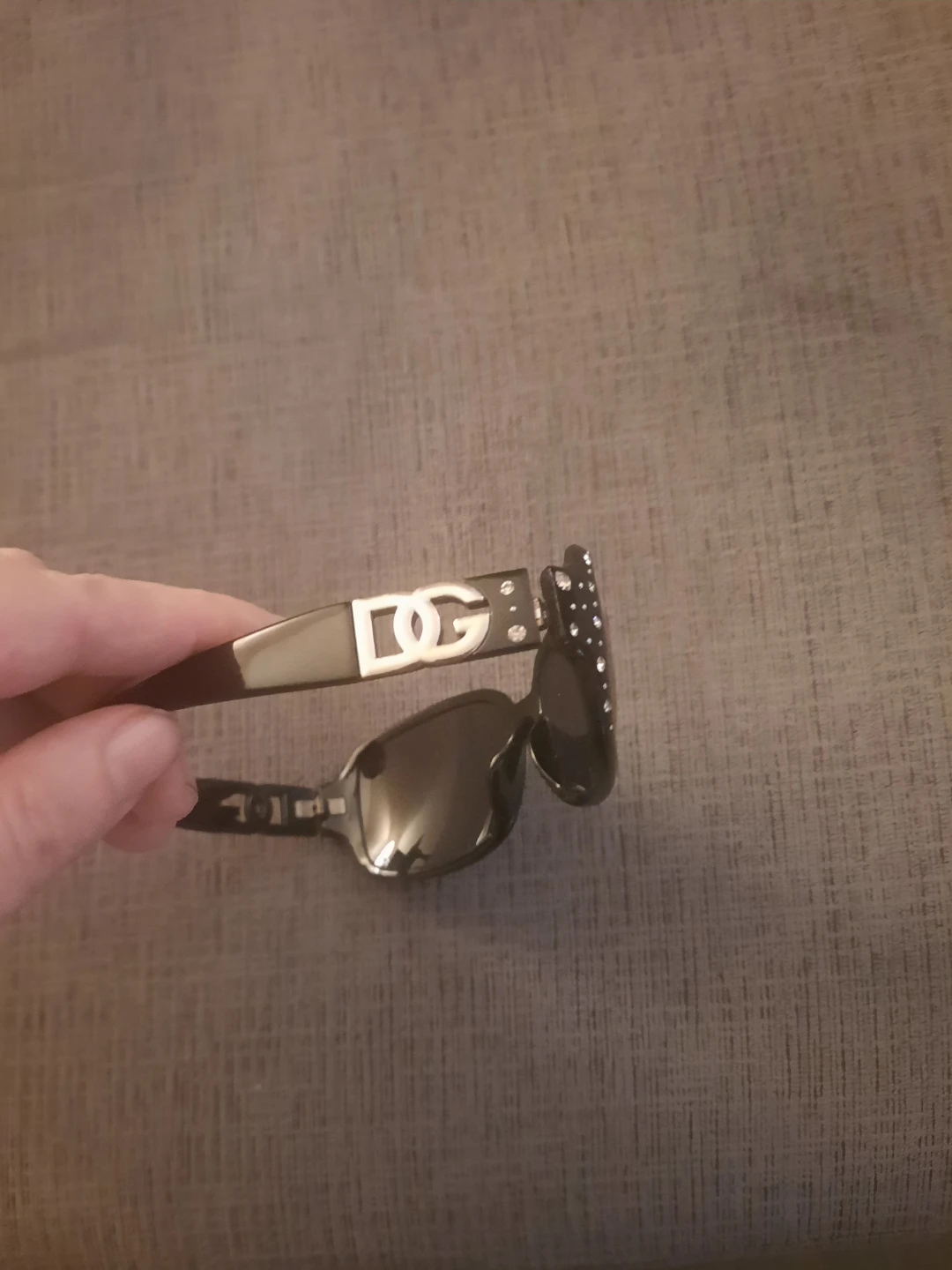 DG Logo Sunglasses pick up in st.albert - photo 3