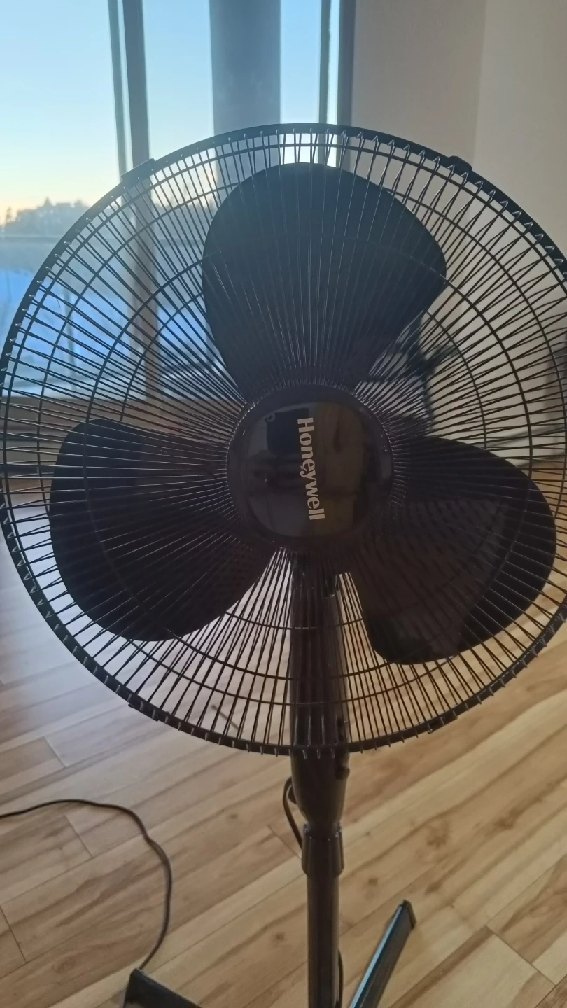 Honeywell Stand Fan