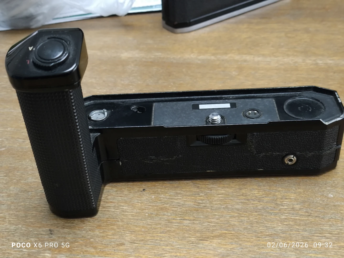 Canon Black Camera Battery Grip Film Winder for F1 Camera - photo 2