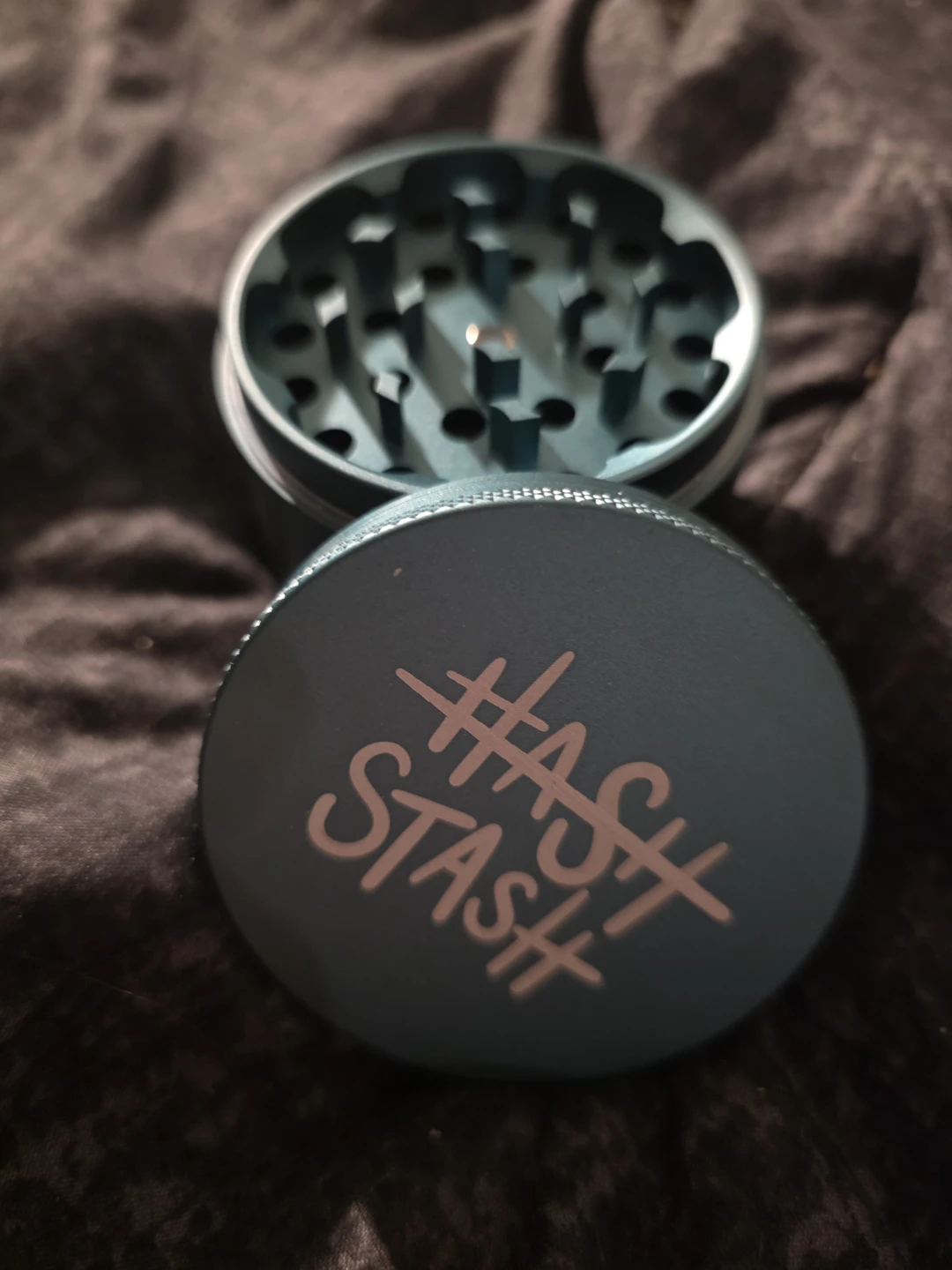Hash Stash Grinder, brand new