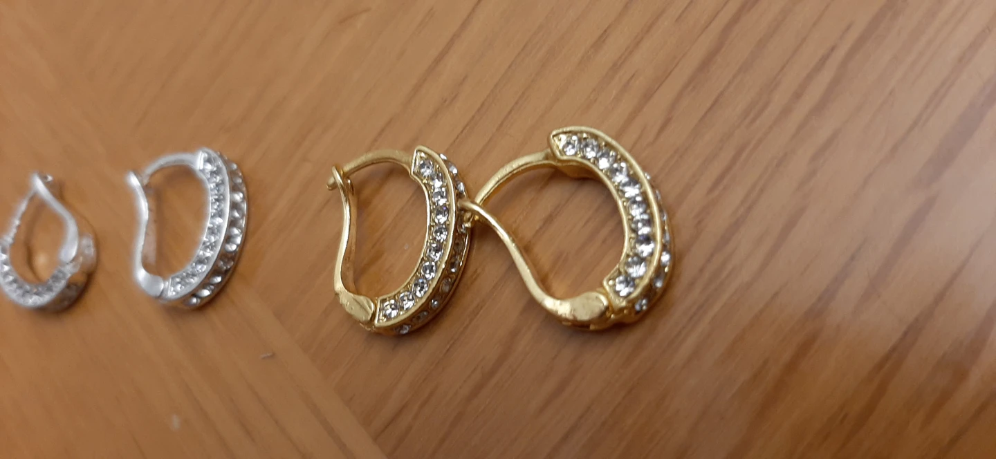 Small Hoop earrings with crystals