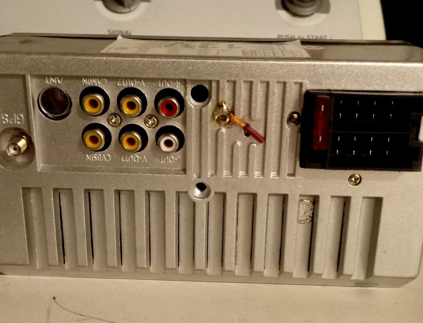 Car Stereo Receiver 7018G - photo 3