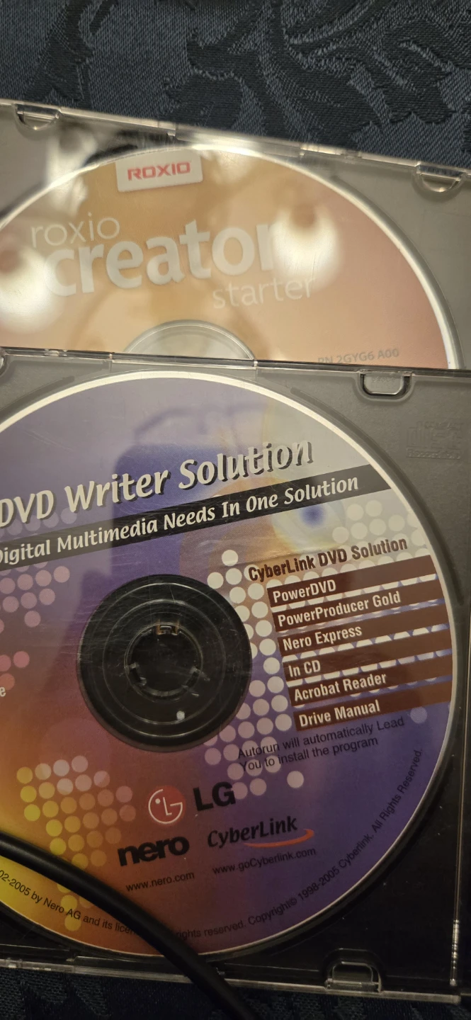 Samsung SE-218CB Portable Slim External USB DVD Writer Drive - photo 3