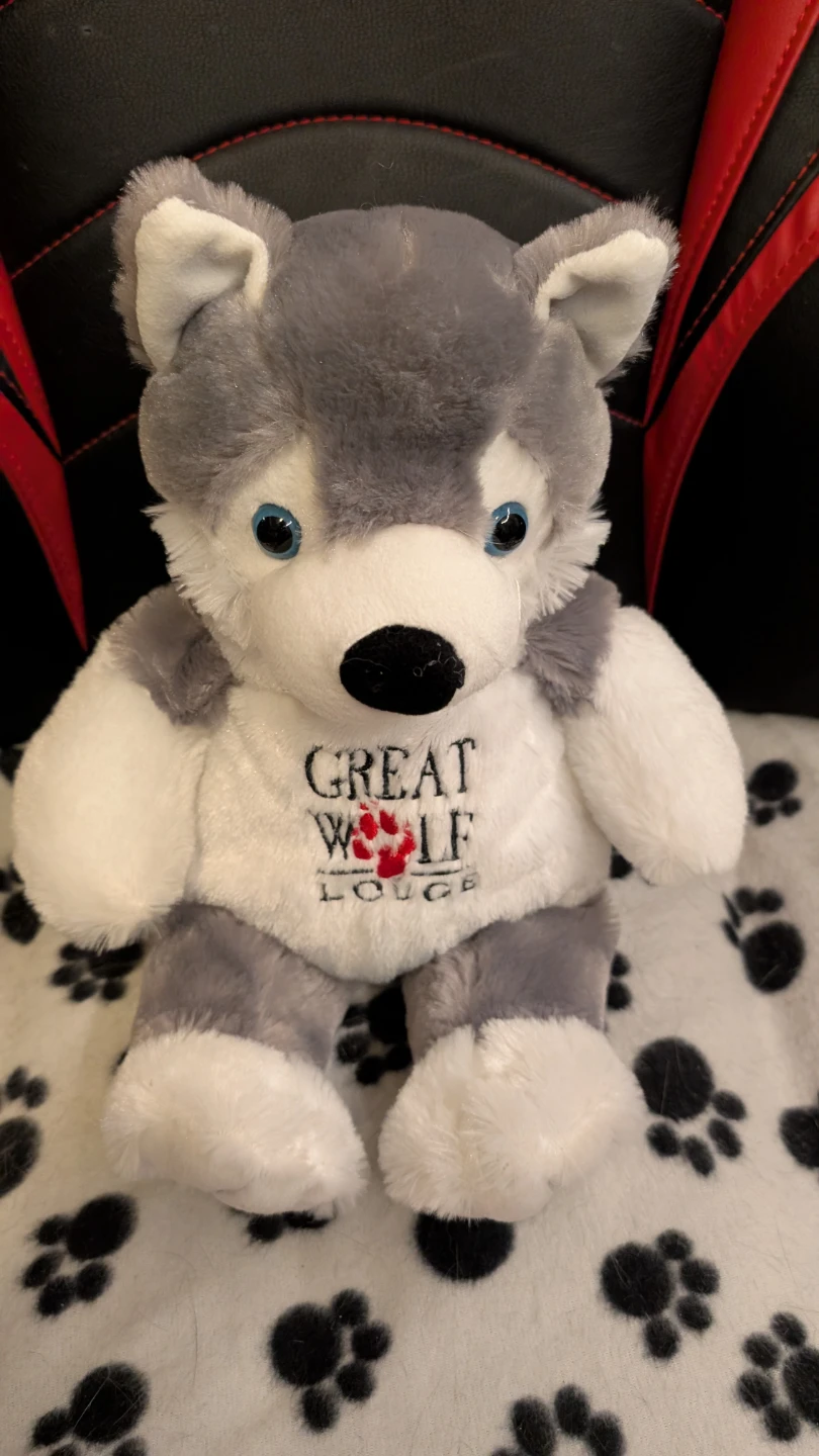 Great Wolf Lodge Plush Husky Dog Toy