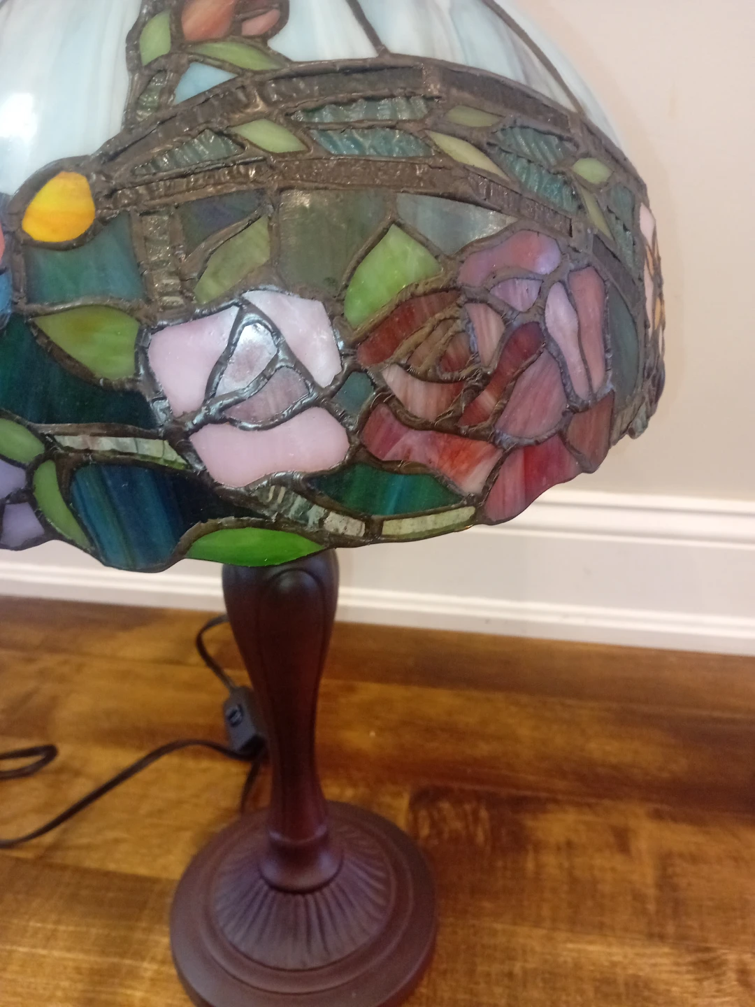 Tiffany Style Stained Glass Table Lamp - 2 available - photo 3