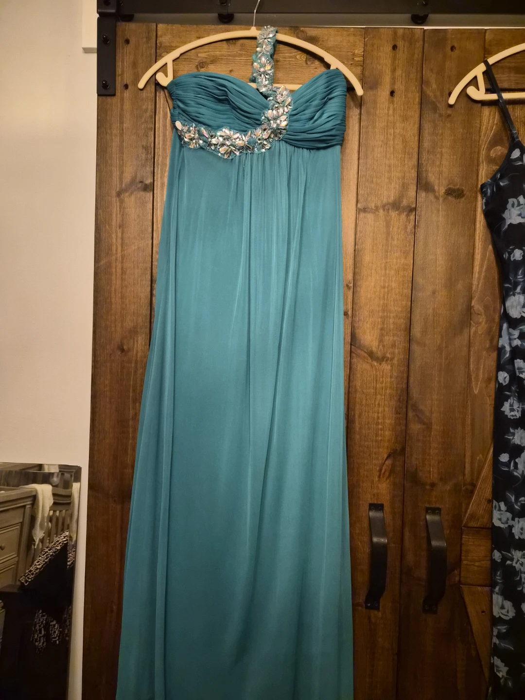 Dressed - photo 3