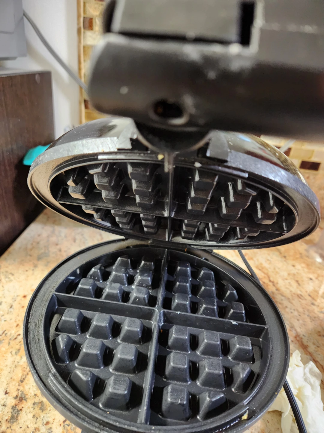 Kitchensmit Round Waffle Maker - photo 2