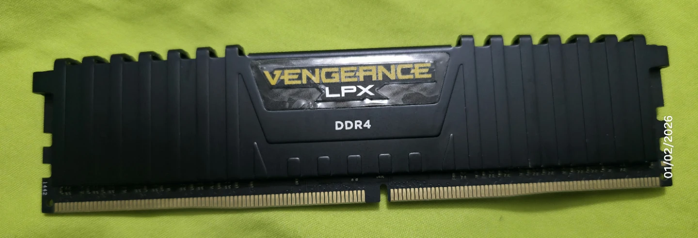 Vengeance LPX DDR4 16GB RAM CMK16GX4M4A2400C14 - photo 2