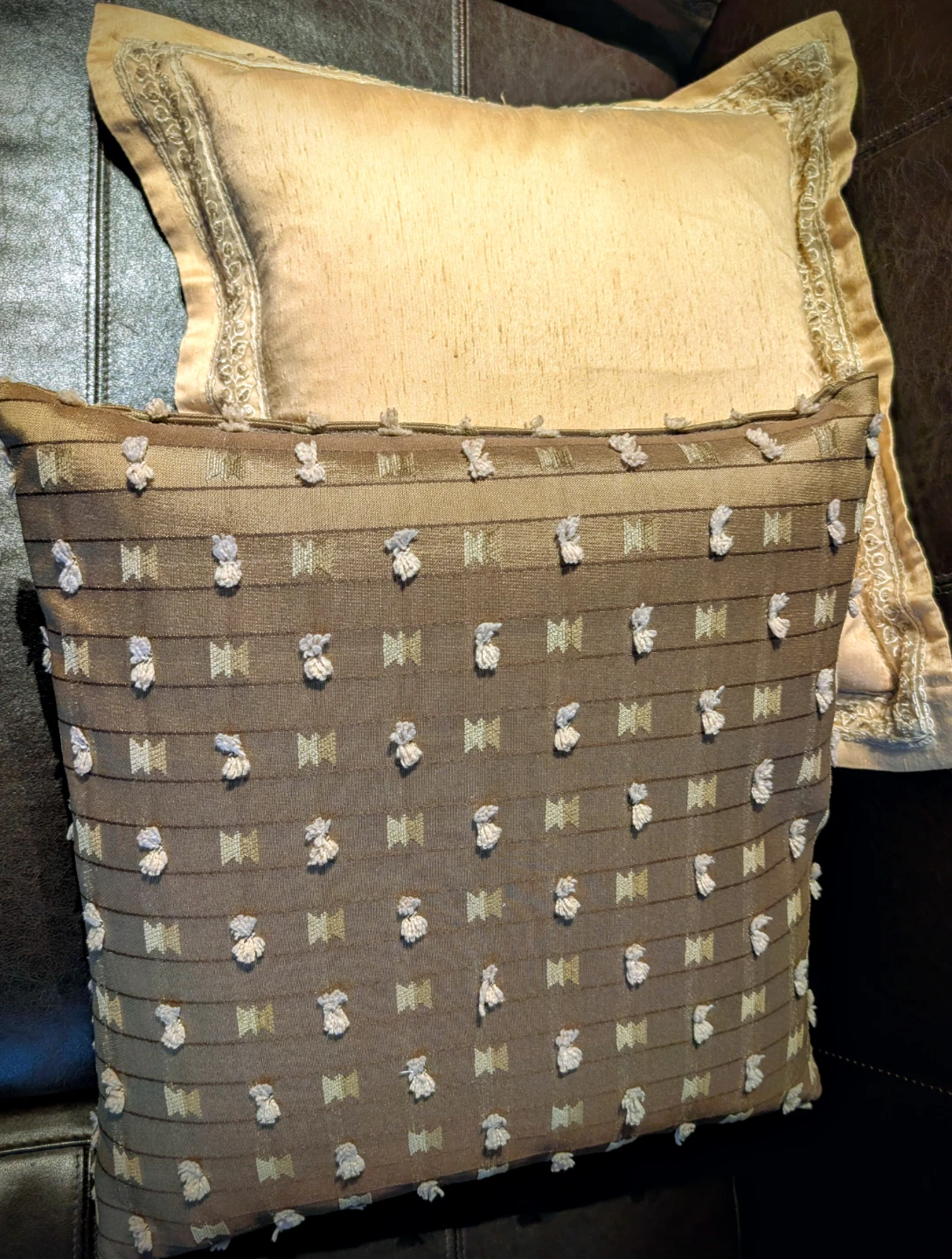 Set of Decorative Throw Pillows