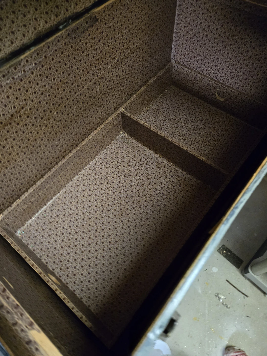 Vintage Brown Trunk Chest - photo 3