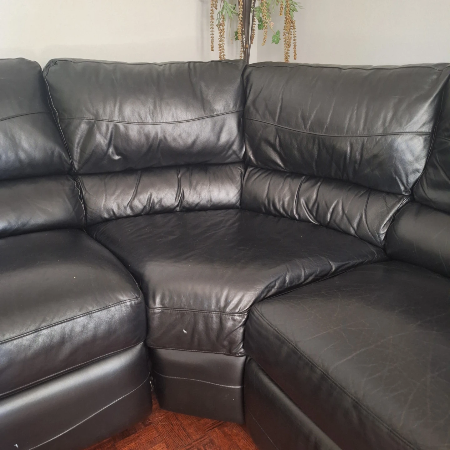 Black Leather Sectional Sofa - photo 3