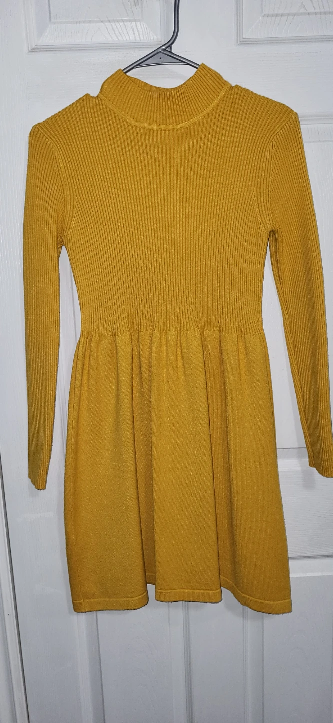 New Women's Yellow Knit long t shirt with Mock Neck - photo 2