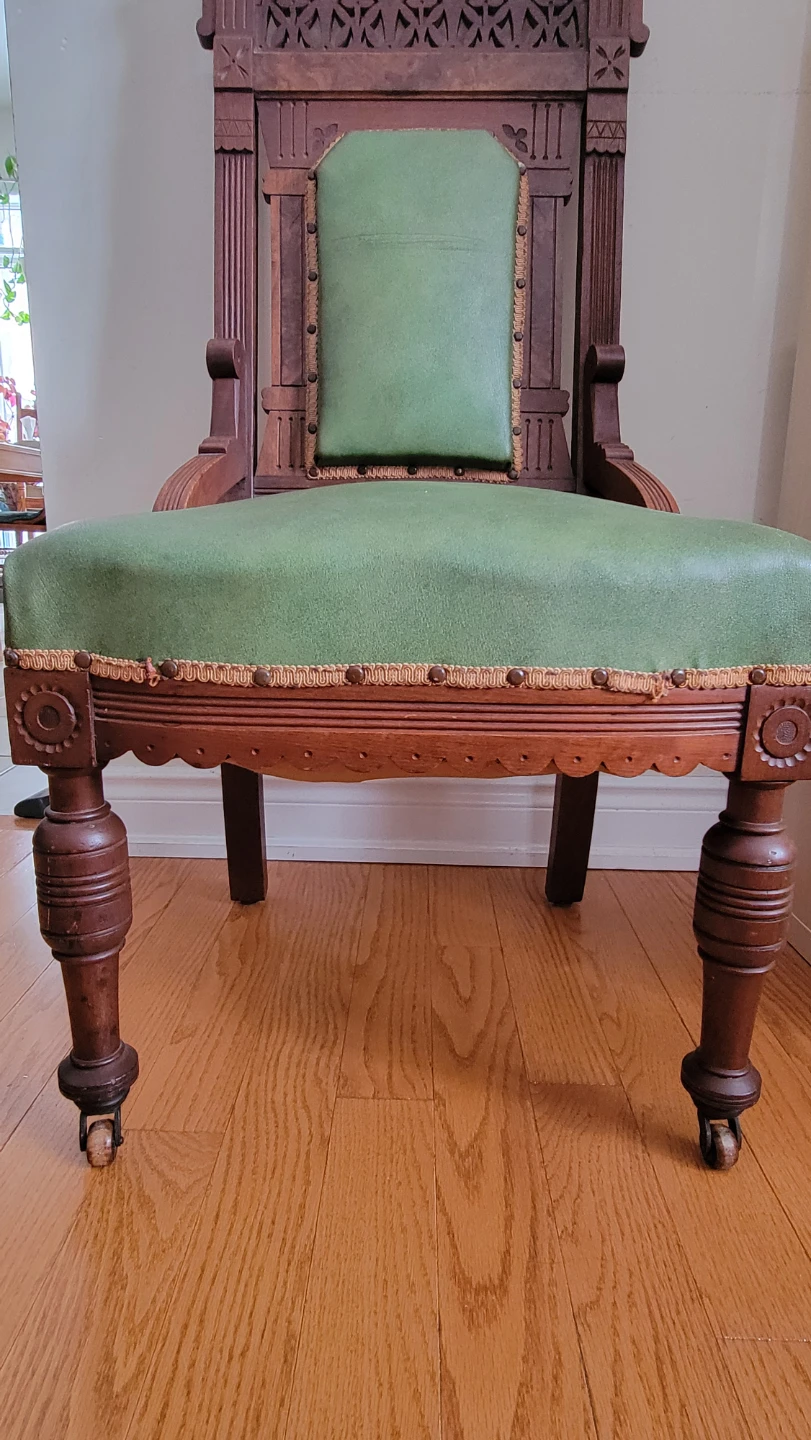 Victorian Gothic Revival armchair - photo 4
