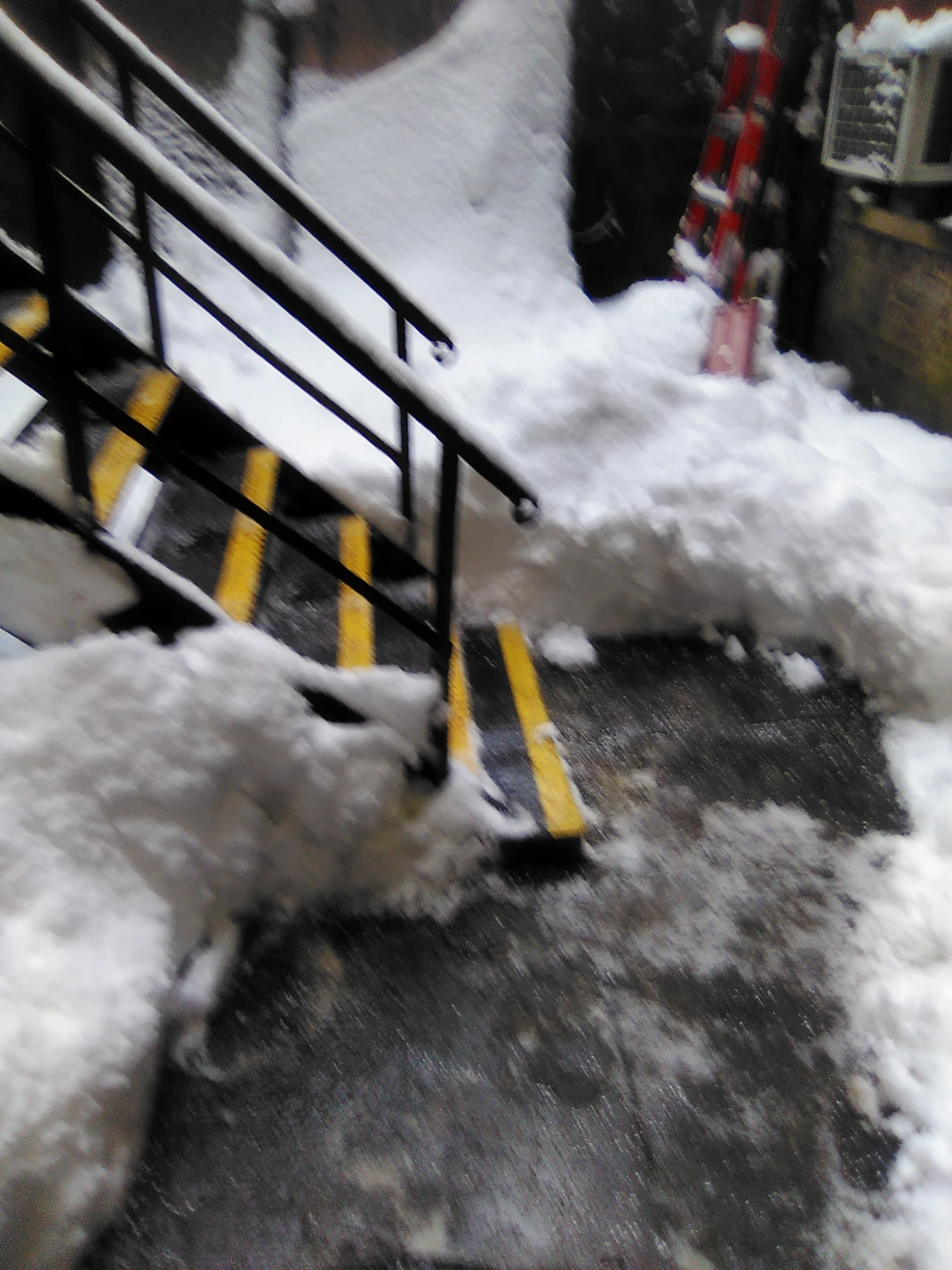 Snow shoveling service - photo 2