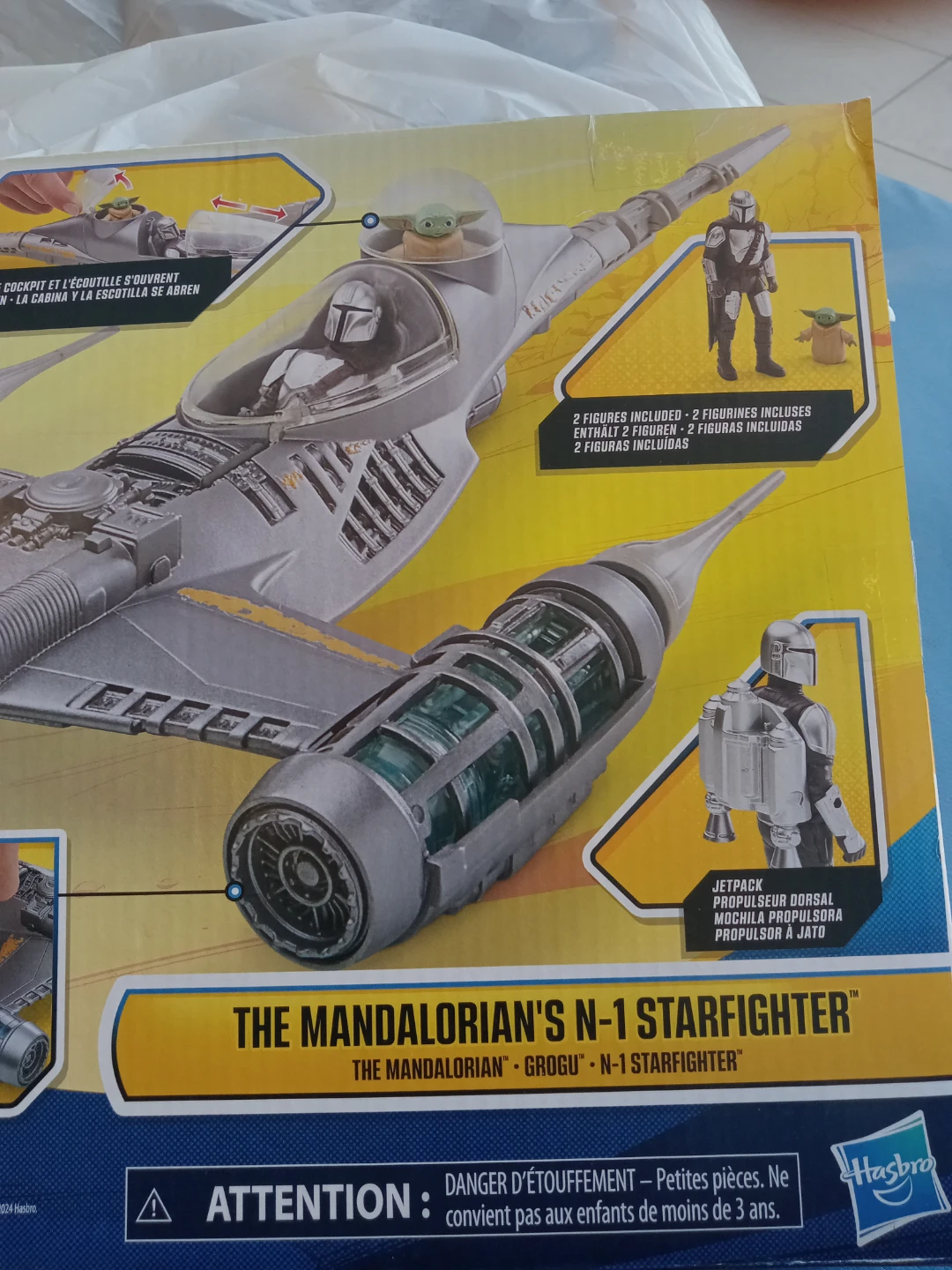 The Mandalorian's N-1 Starfighter with Figures - photo 5