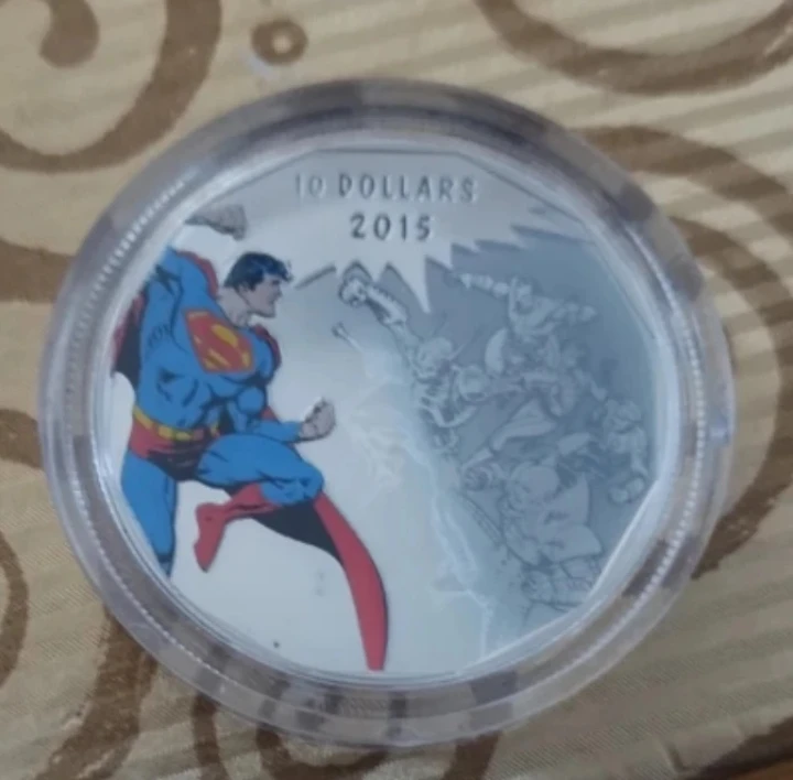 2015 Canada 10 Dollar Superman Coin