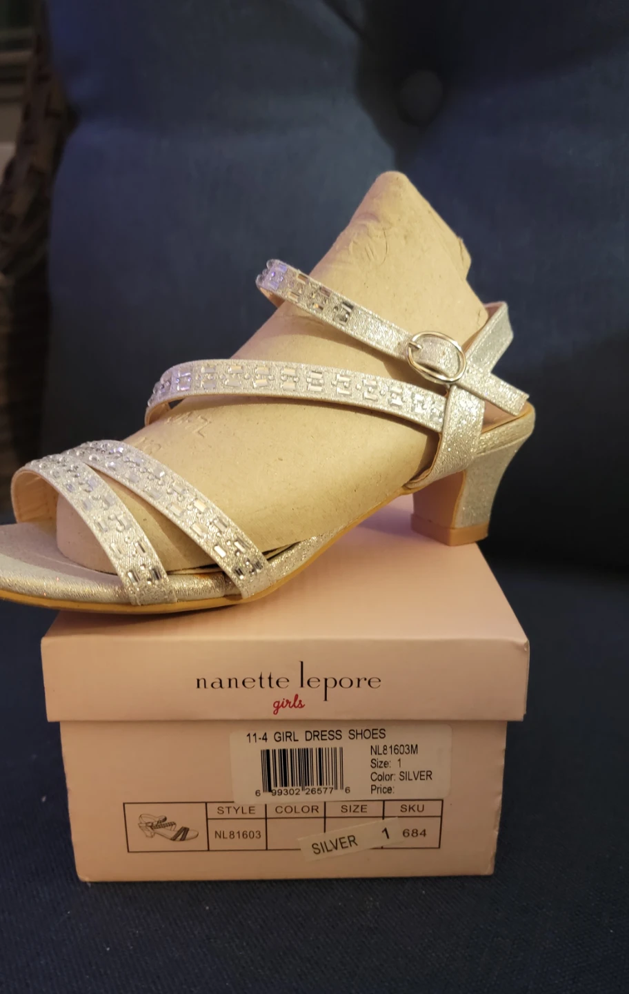 Nanette Lepore Girls Silver Dress Shoes Size 1
